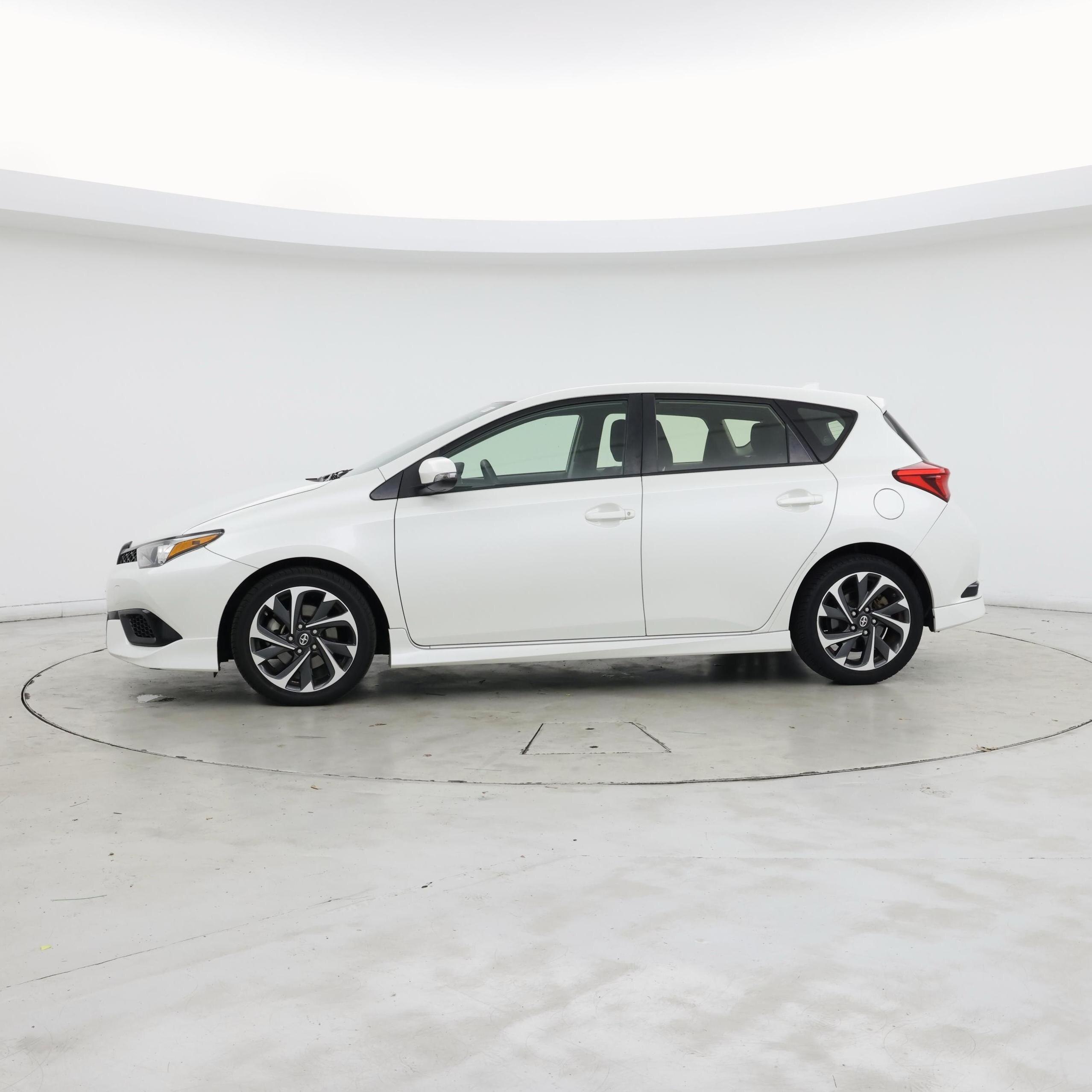 Thumbnail: 2016 Scion iM - 3