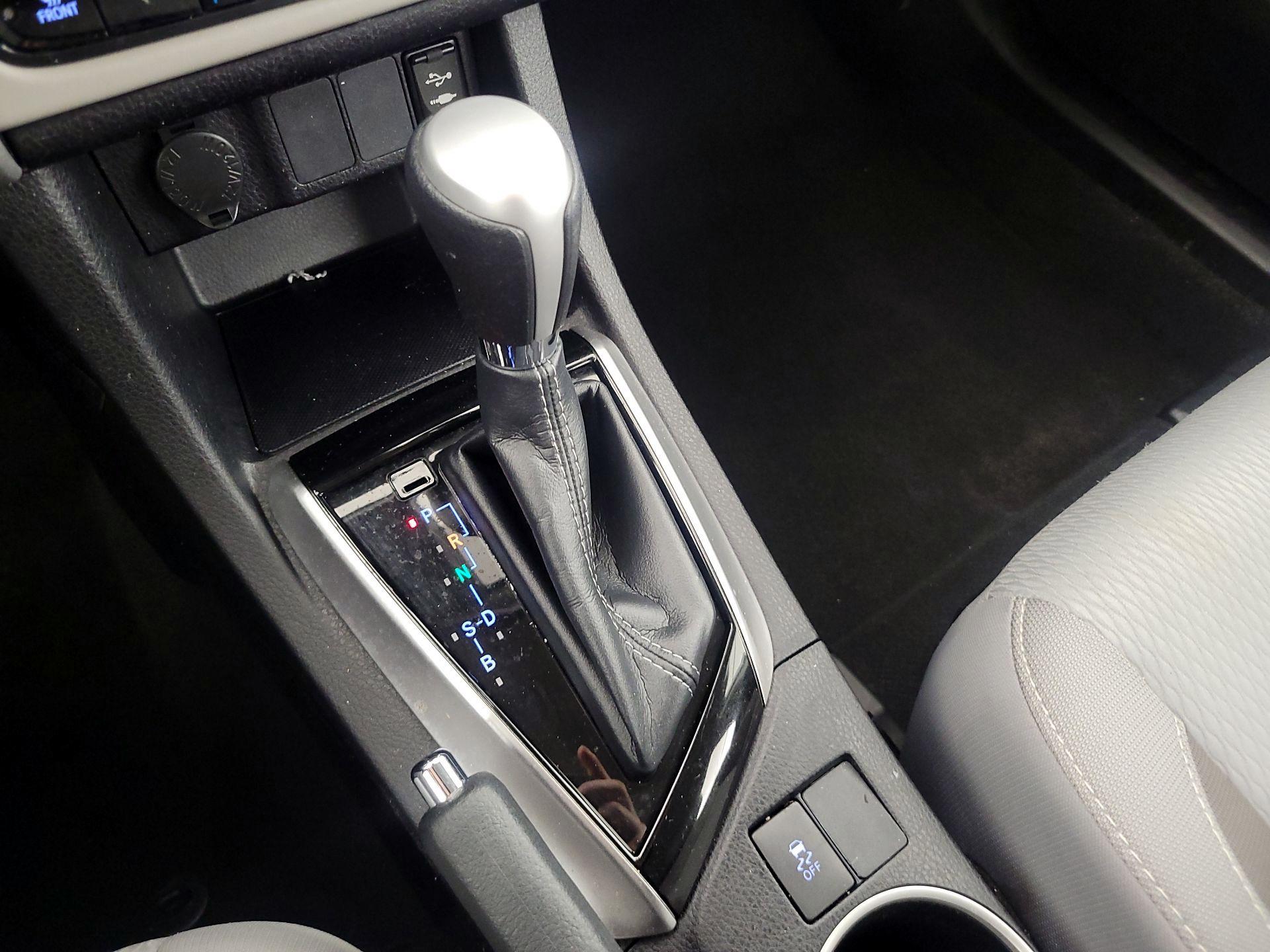 Thumbnail: 2019 Toyota Corolla - 17