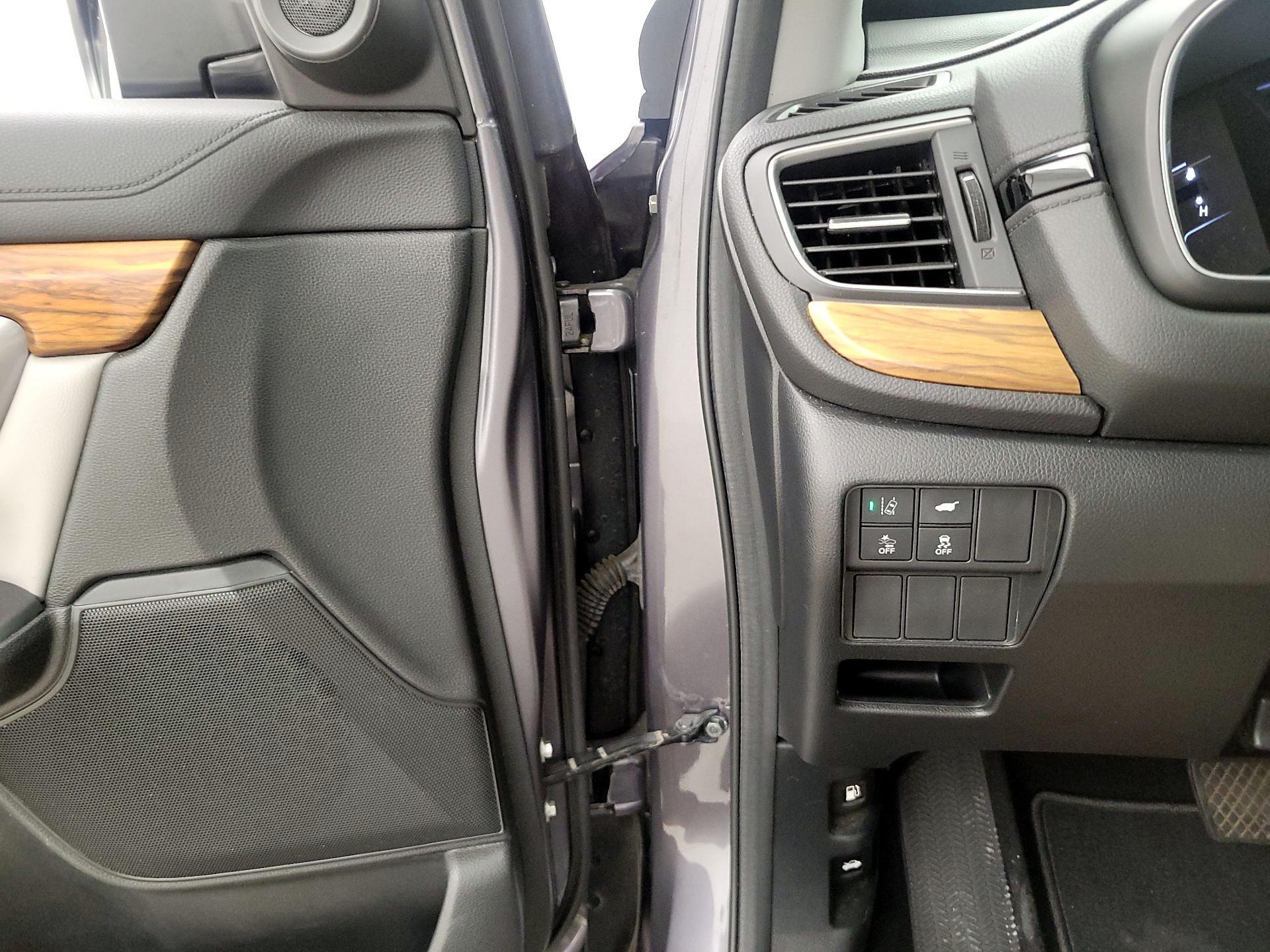 Thumbnail: 2017 Honda CR-V - 13