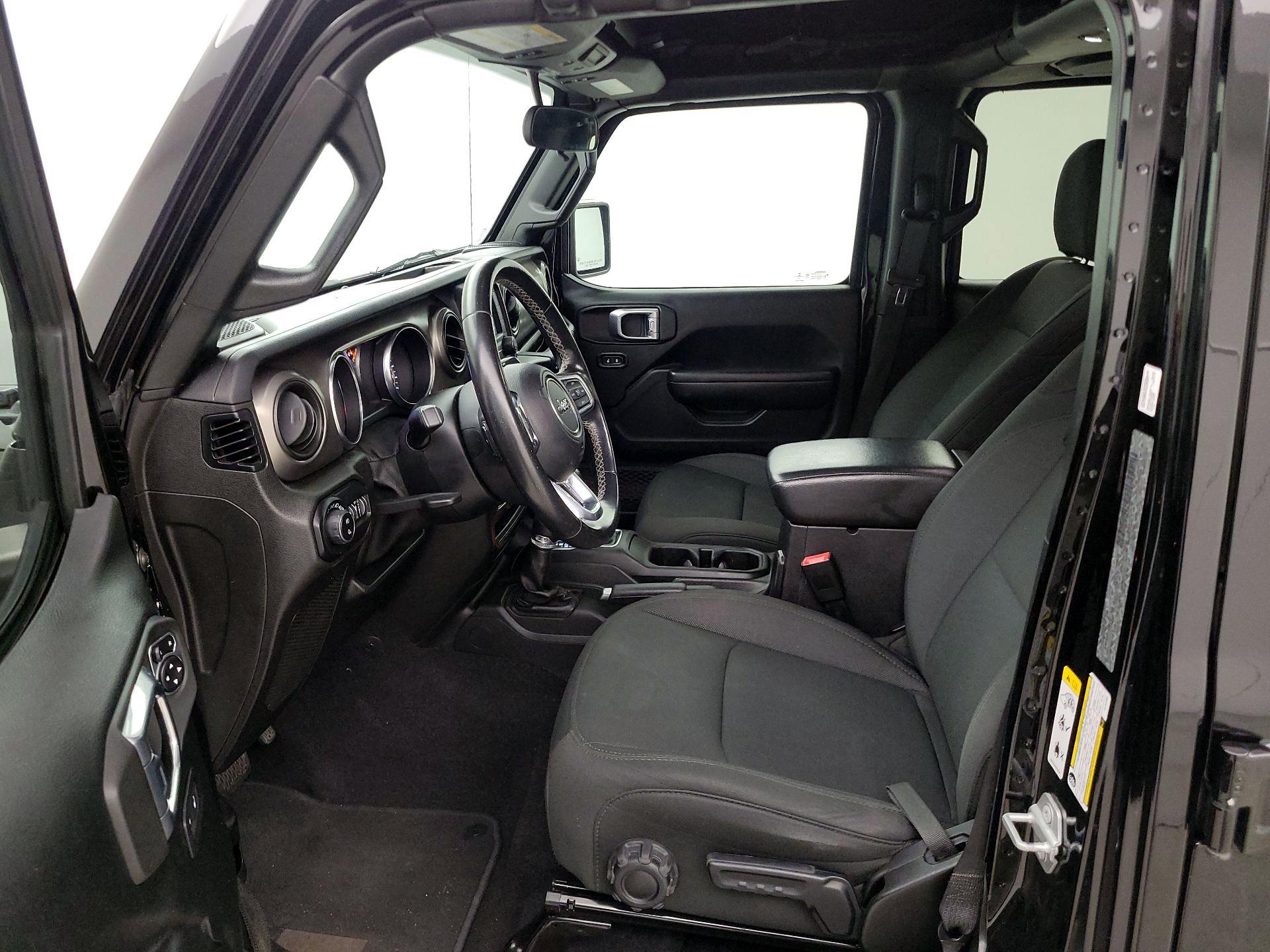 Thumbnail: 2020 Jeep Gladiator - 11