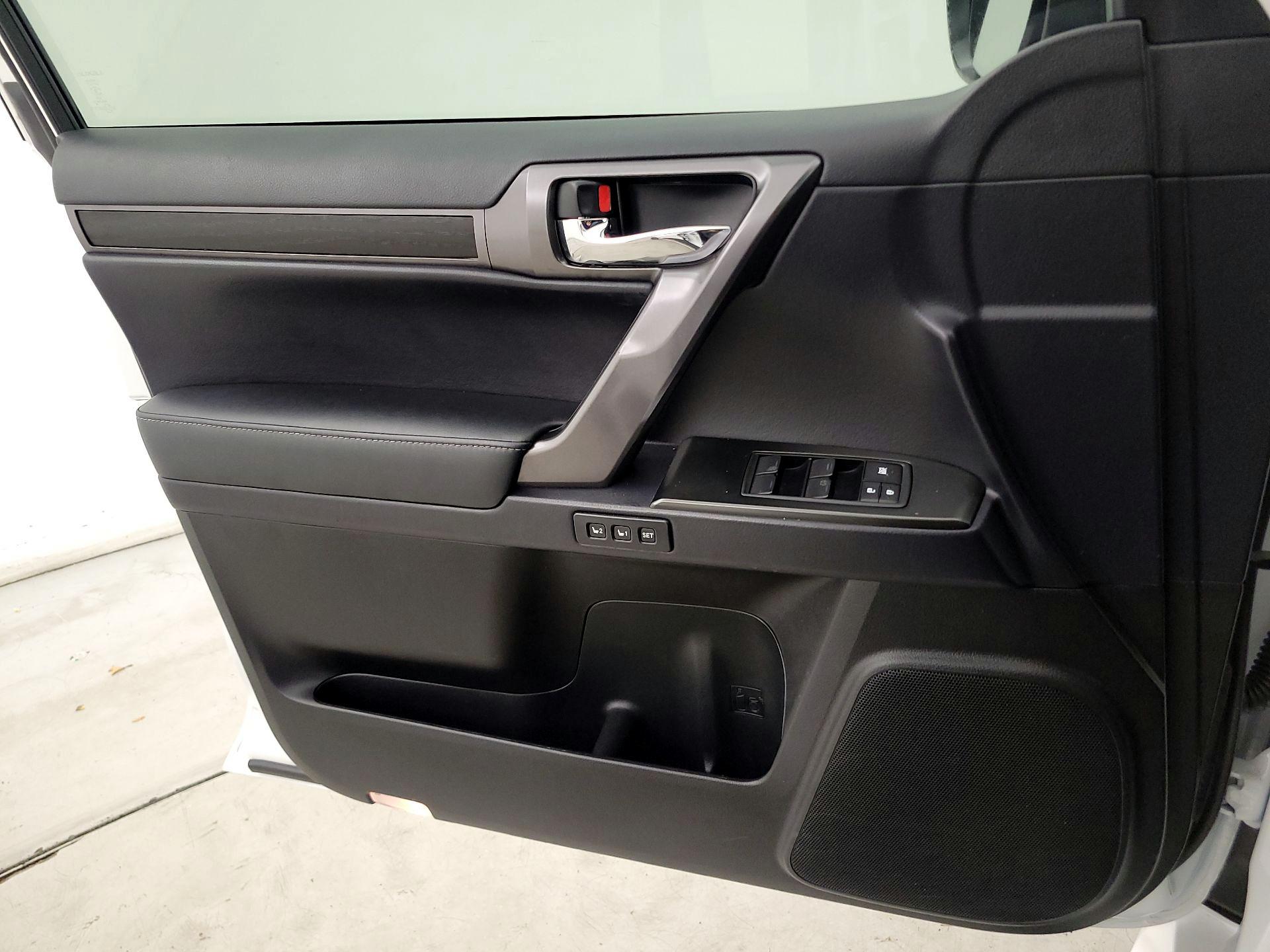 Thumbnail: 2022 Lexus GX - 12