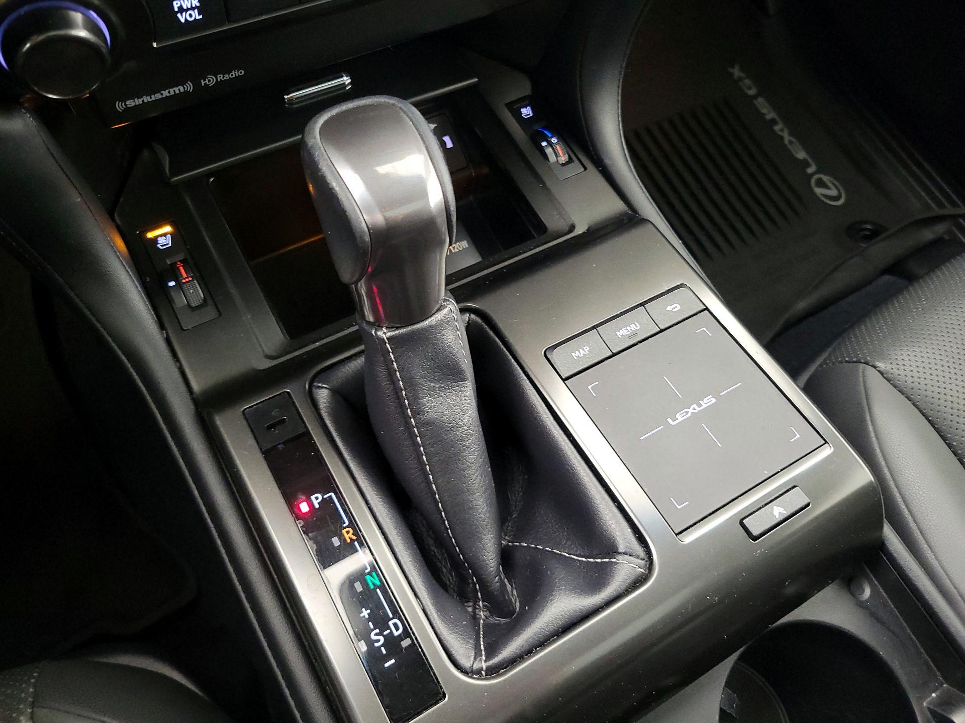 Thumbnail: 2022 Lexus GX - 18