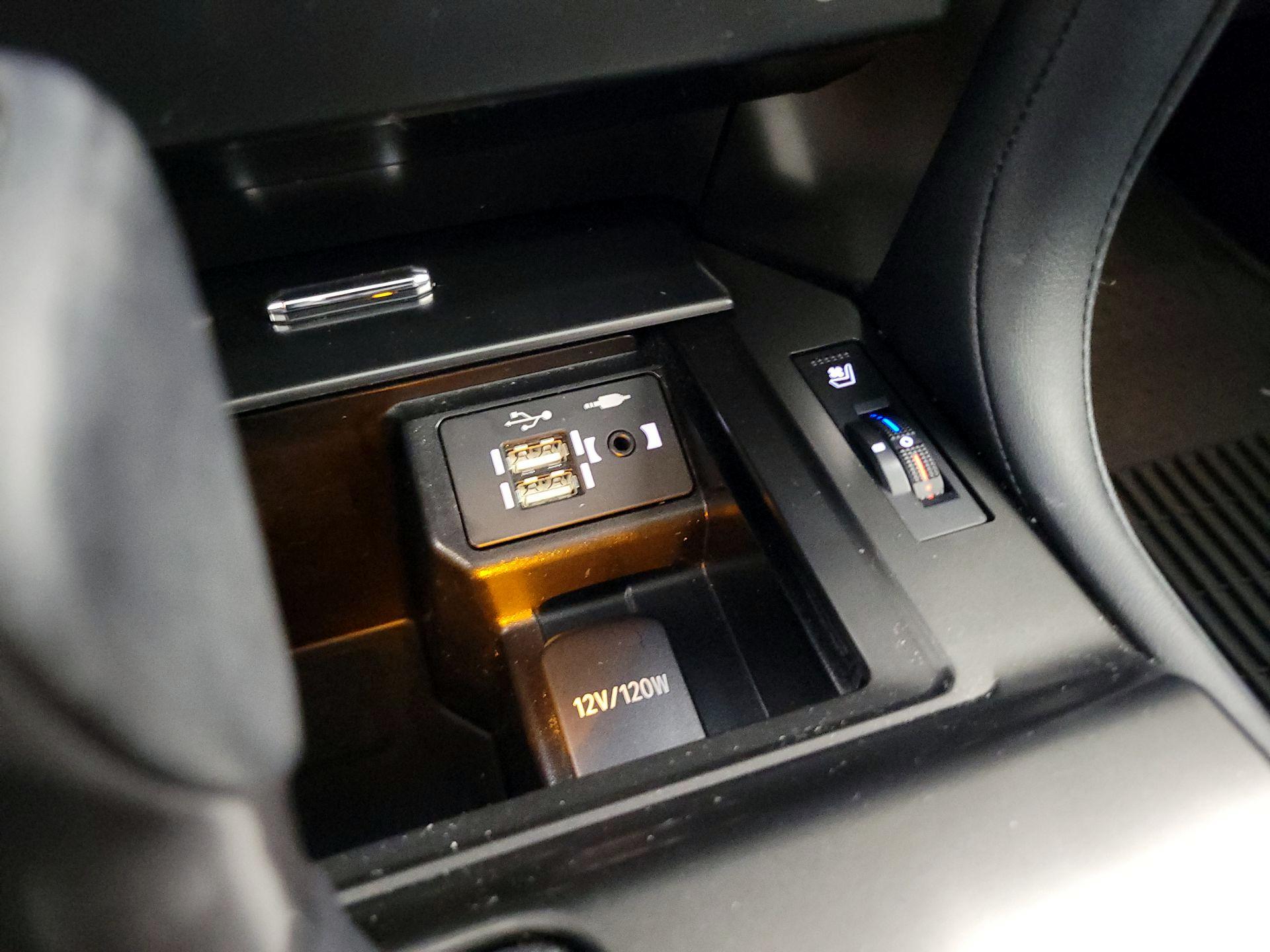 Thumbnail: 2022 Lexus GX - 19