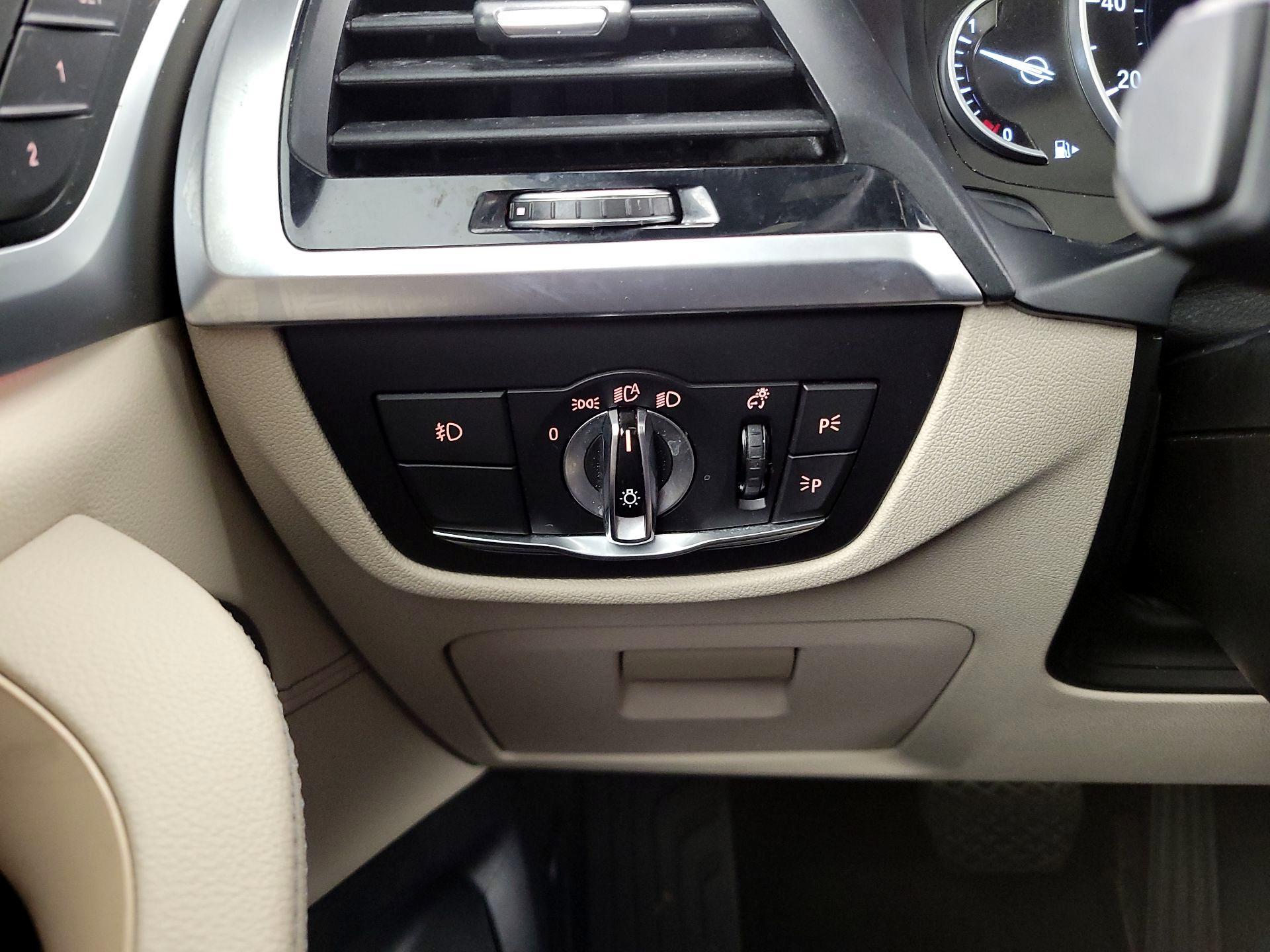 Thumbnail: 2019 BMW X3 - 13