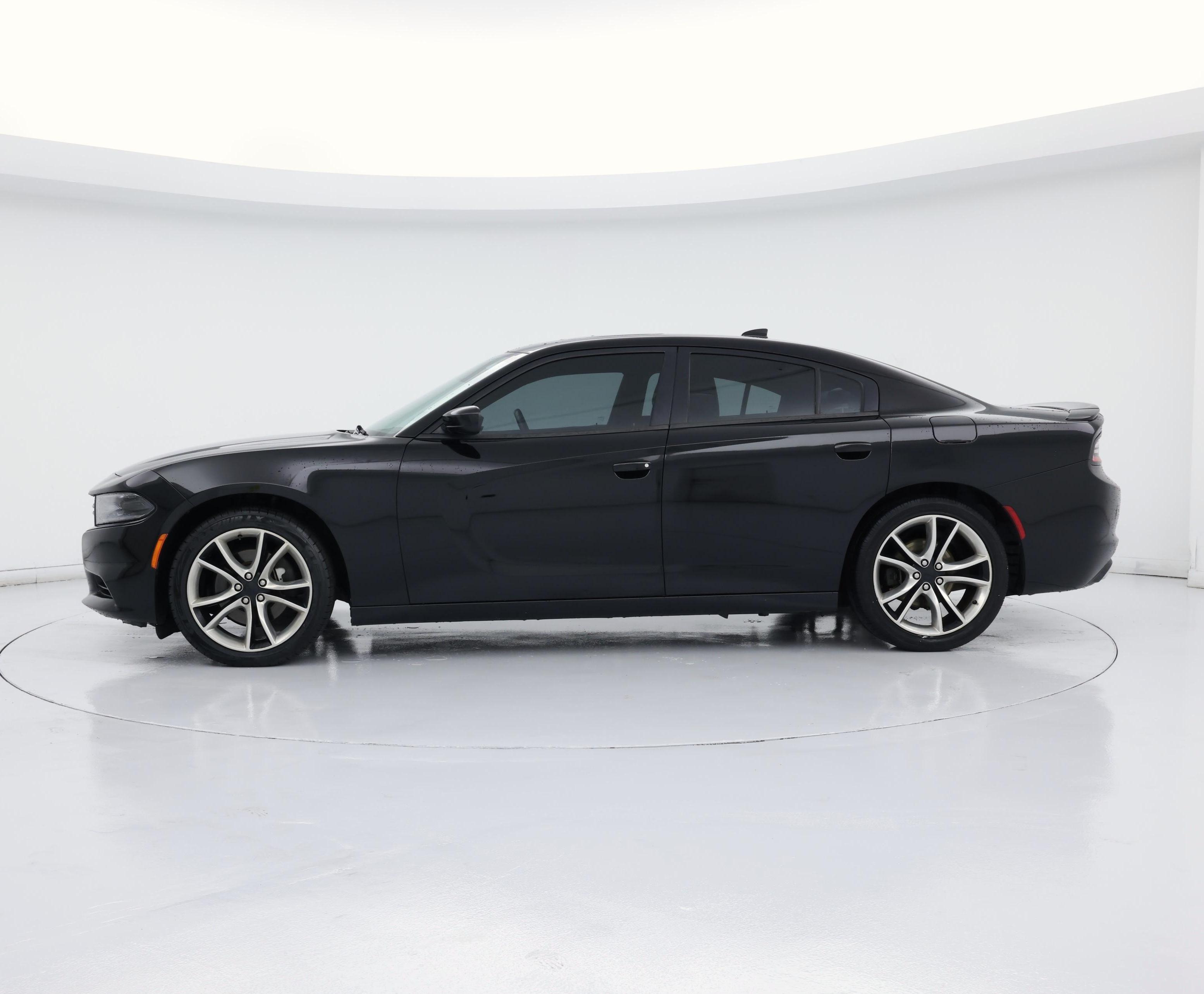 Thumbnail: 2015 Dodge Charger - 3