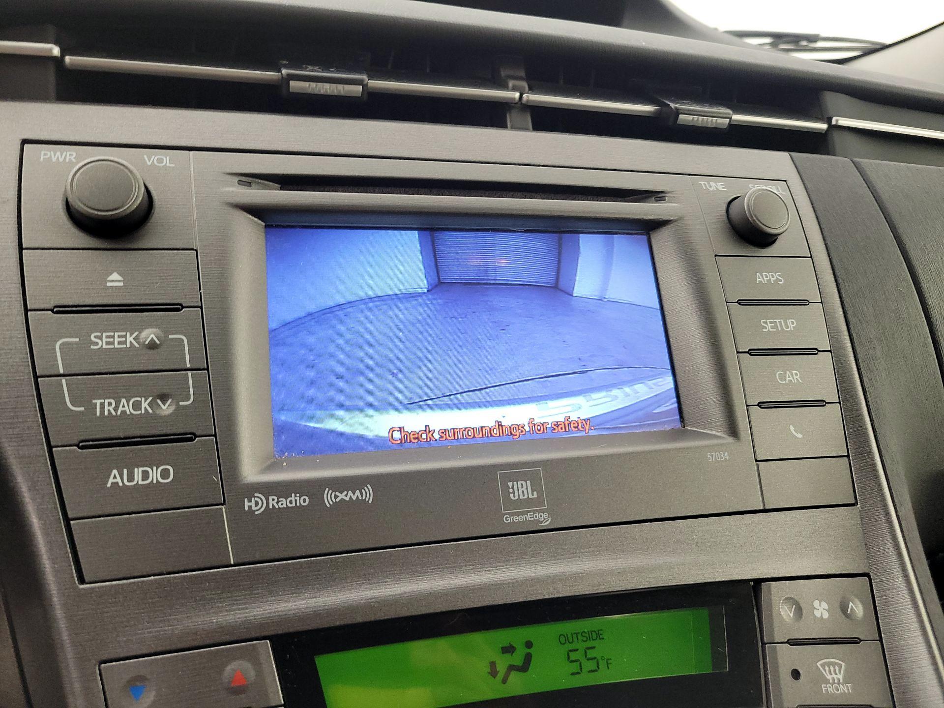 Thumbnail: 2015 Toyota Prius - 14