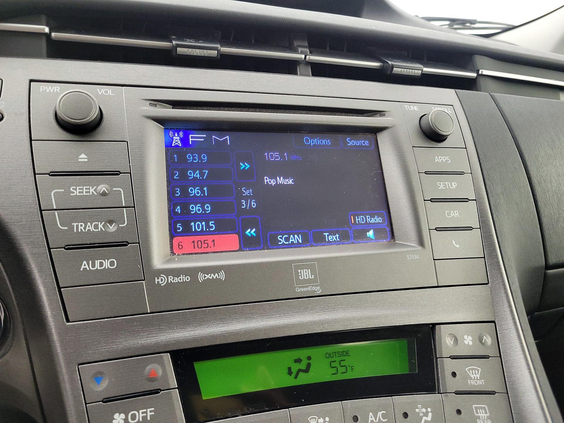 Thumbnail: 2015 Toyota Prius - 15