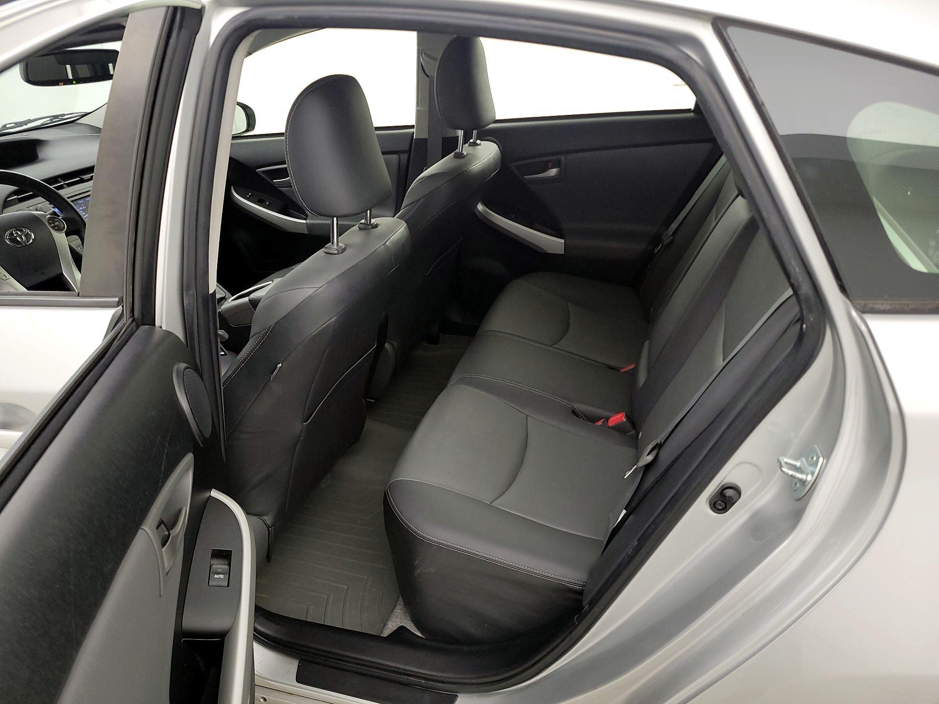 Thumbnail: 2015 Toyota Prius - 19