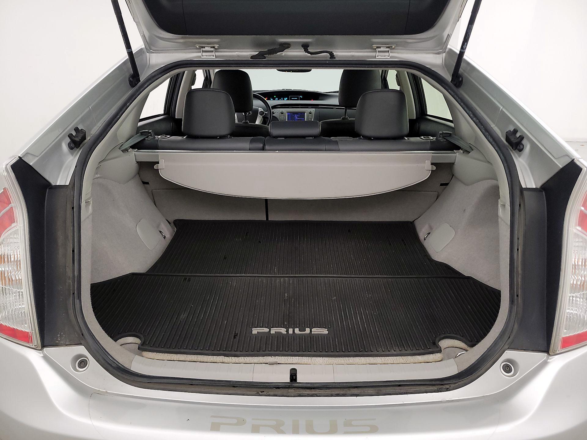 Thumbnail: 2015 Toyota Prius - 20