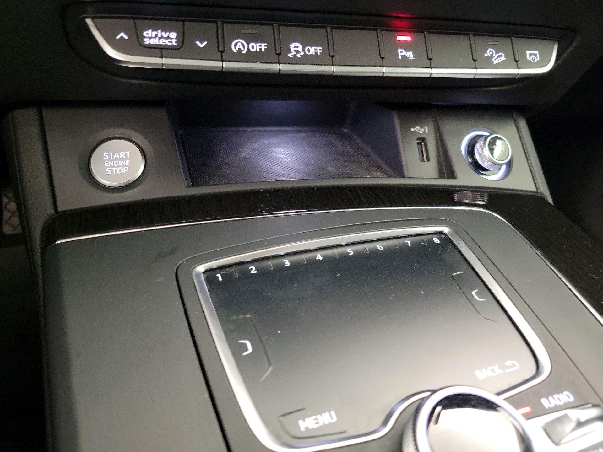 Thumbnail: 2018 Audi Q5 - 18