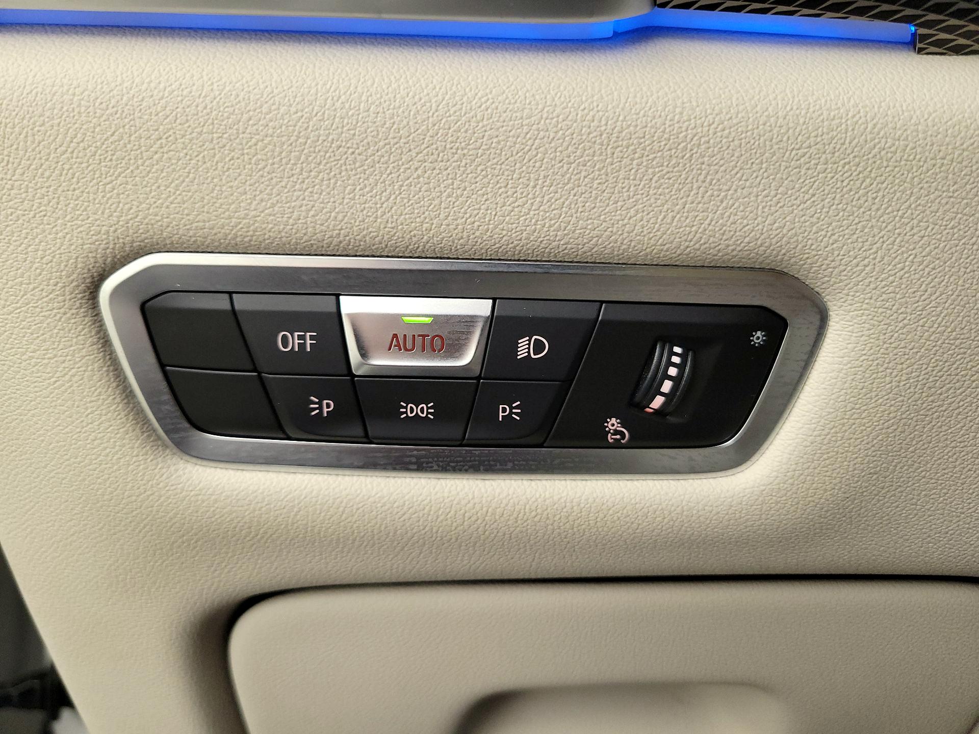 Thumbnail: 2022 BMW X5 - 13