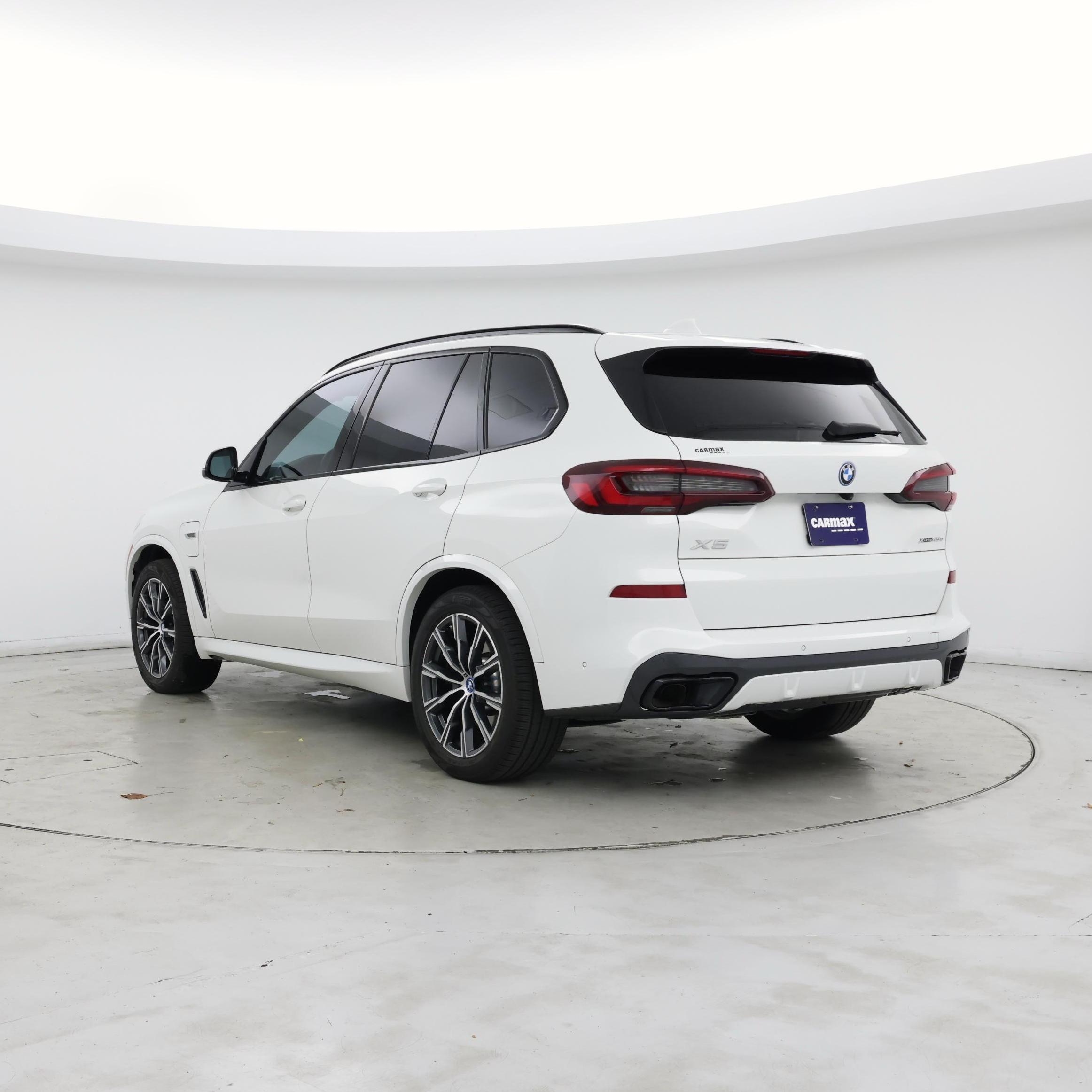 Thumbnail: 2022 BMW X5 - 2