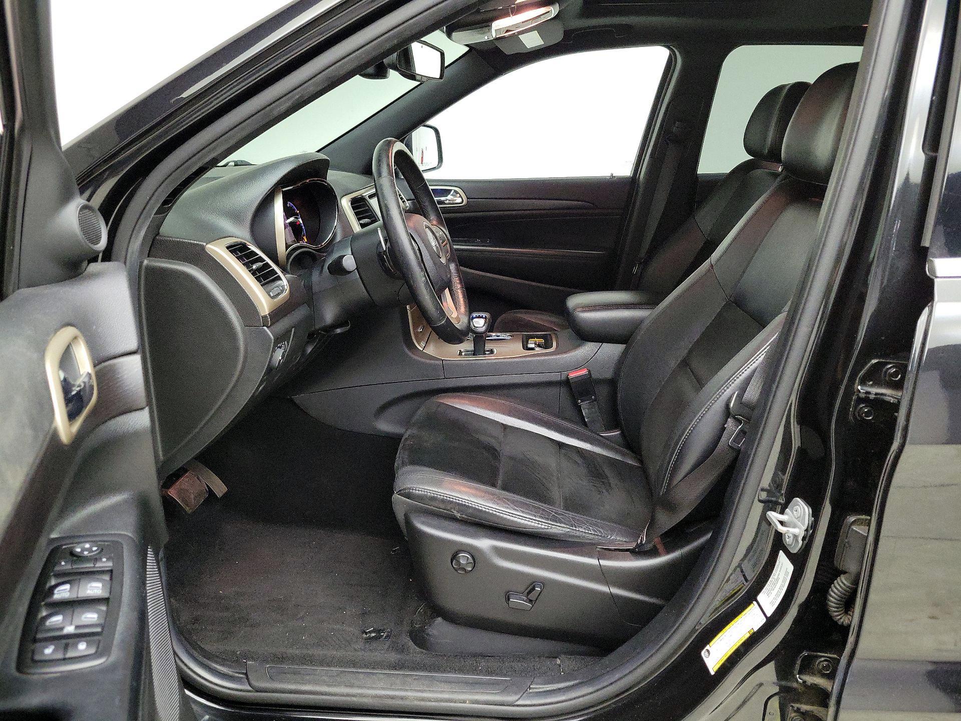 Thumbnail: 2014 Jeep Grand Cherokee - 11