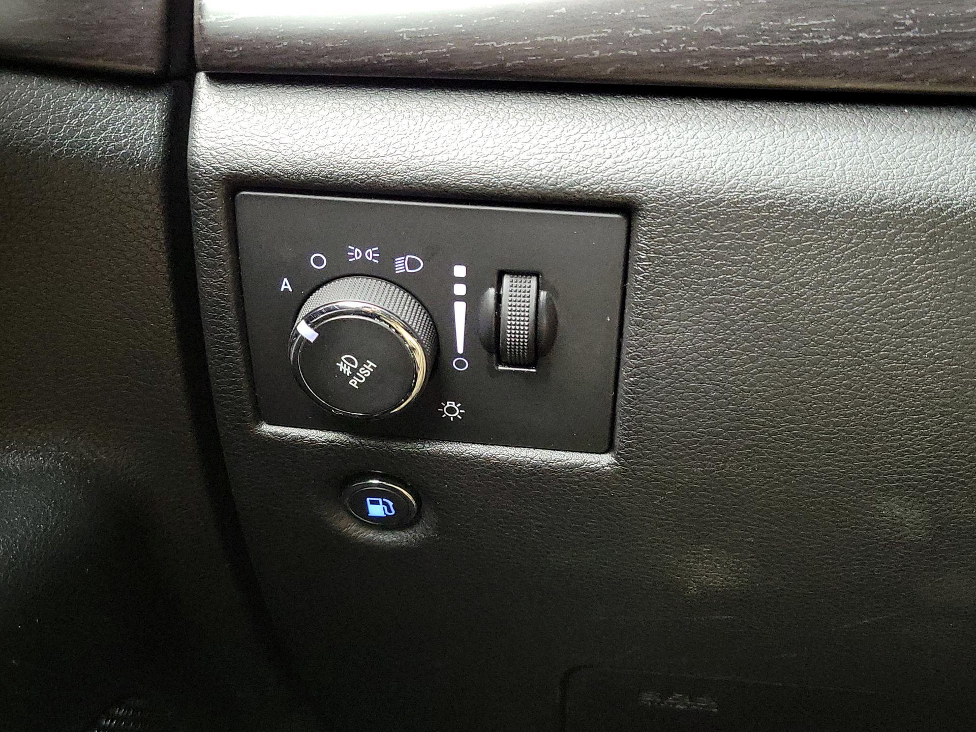 Thumbnail: 2014 Jeep Grand Cherokee - 13