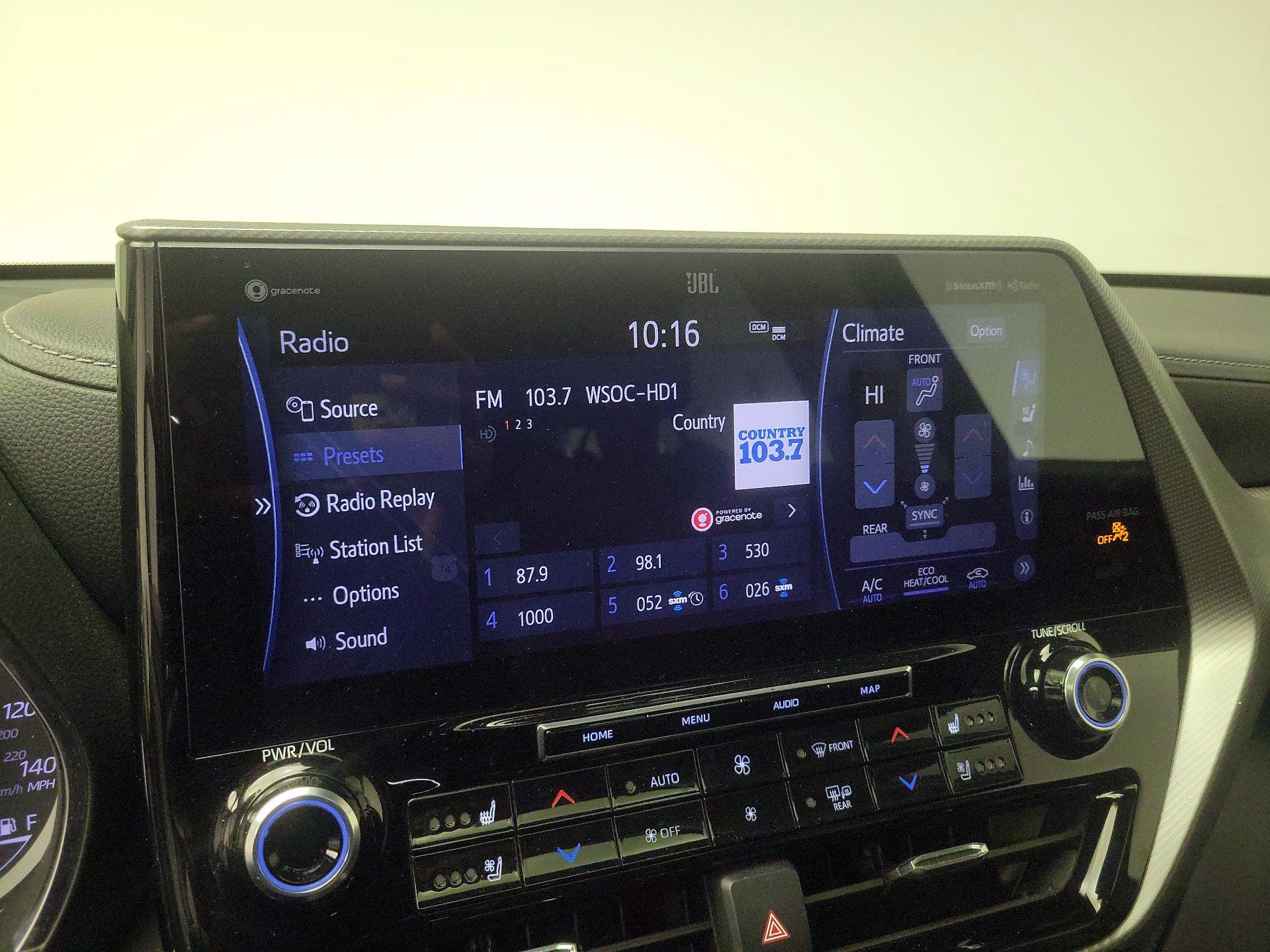 Thumbnail: 2021 Toyota Highlander - 16