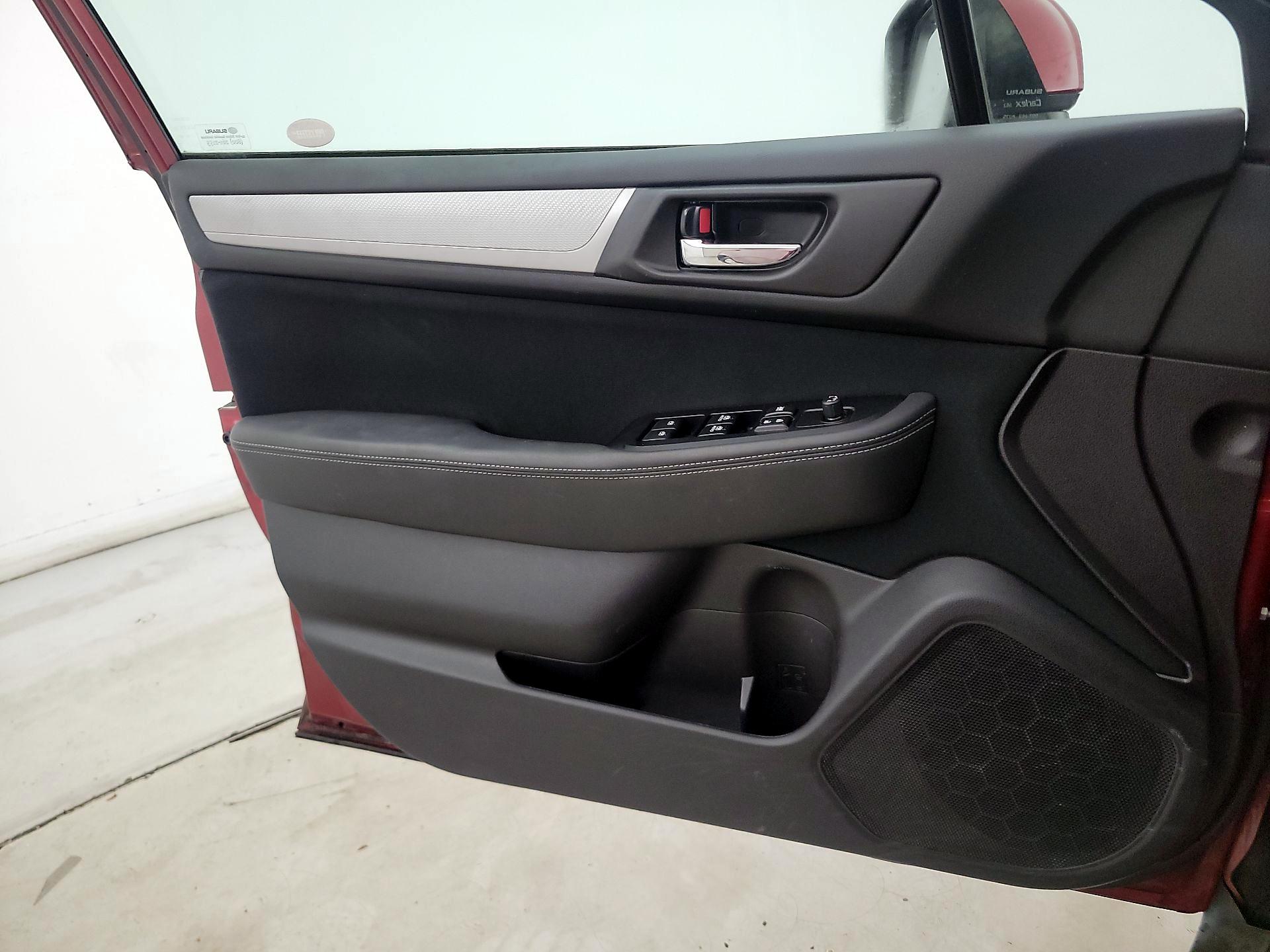 Thumbnail: 2017 Subaru Outback - 12