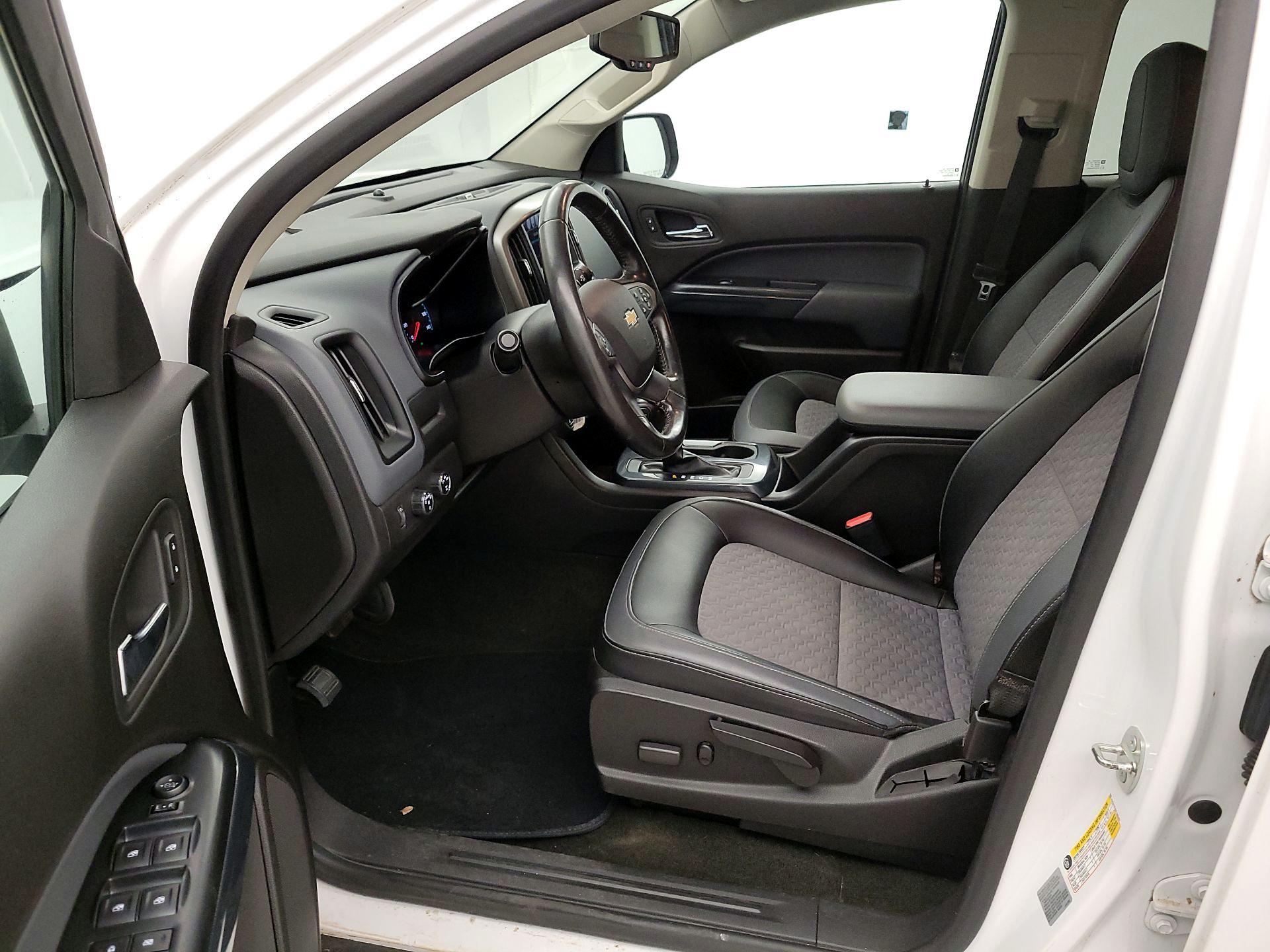 Thumbnail: 2015 Chevrolet Colorado - 11