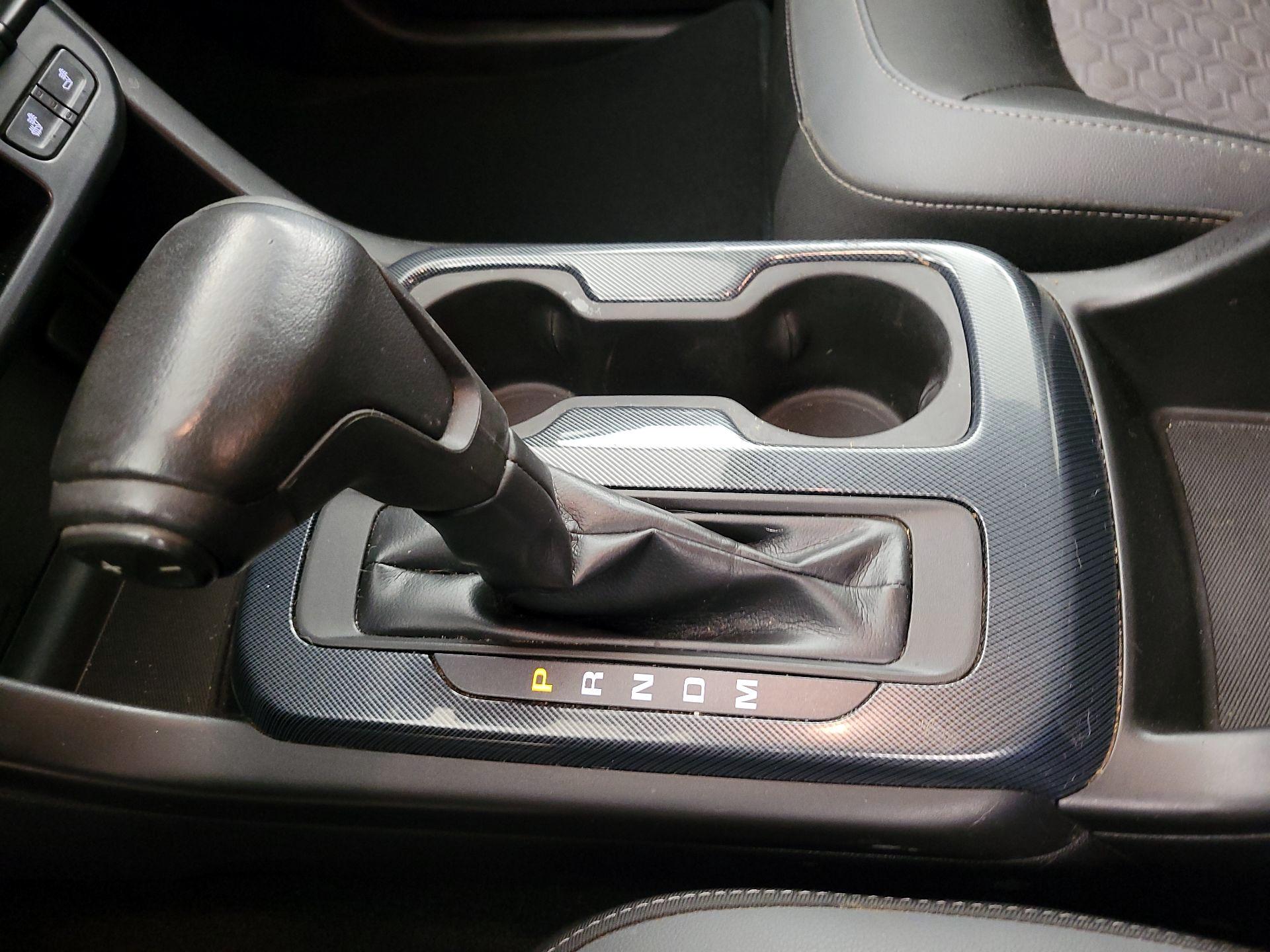 Thumbnail: 2015 Chevrolet Colorado - 17