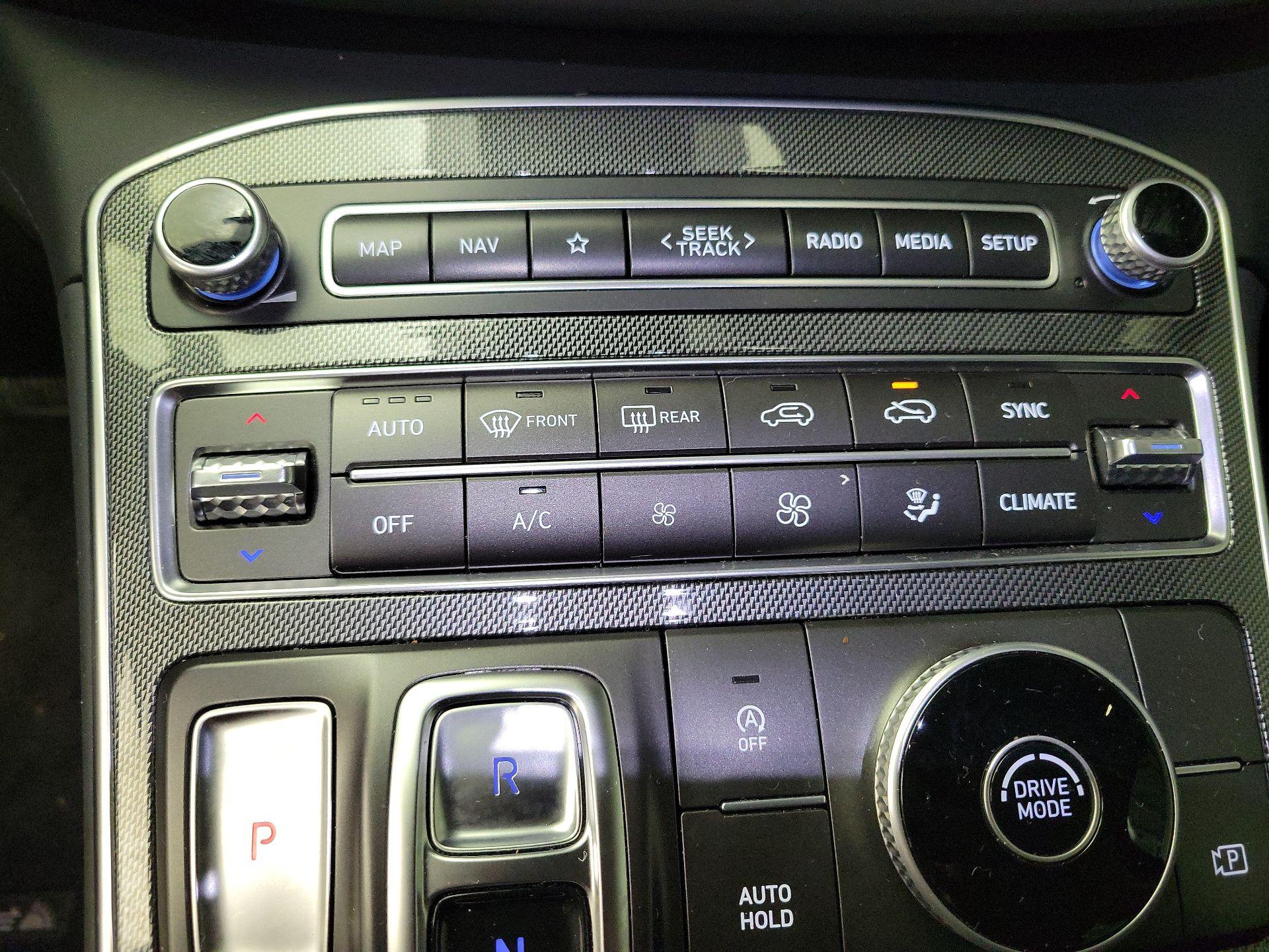 Thumbnail: 2023 Hyundai Santa Fe - 17