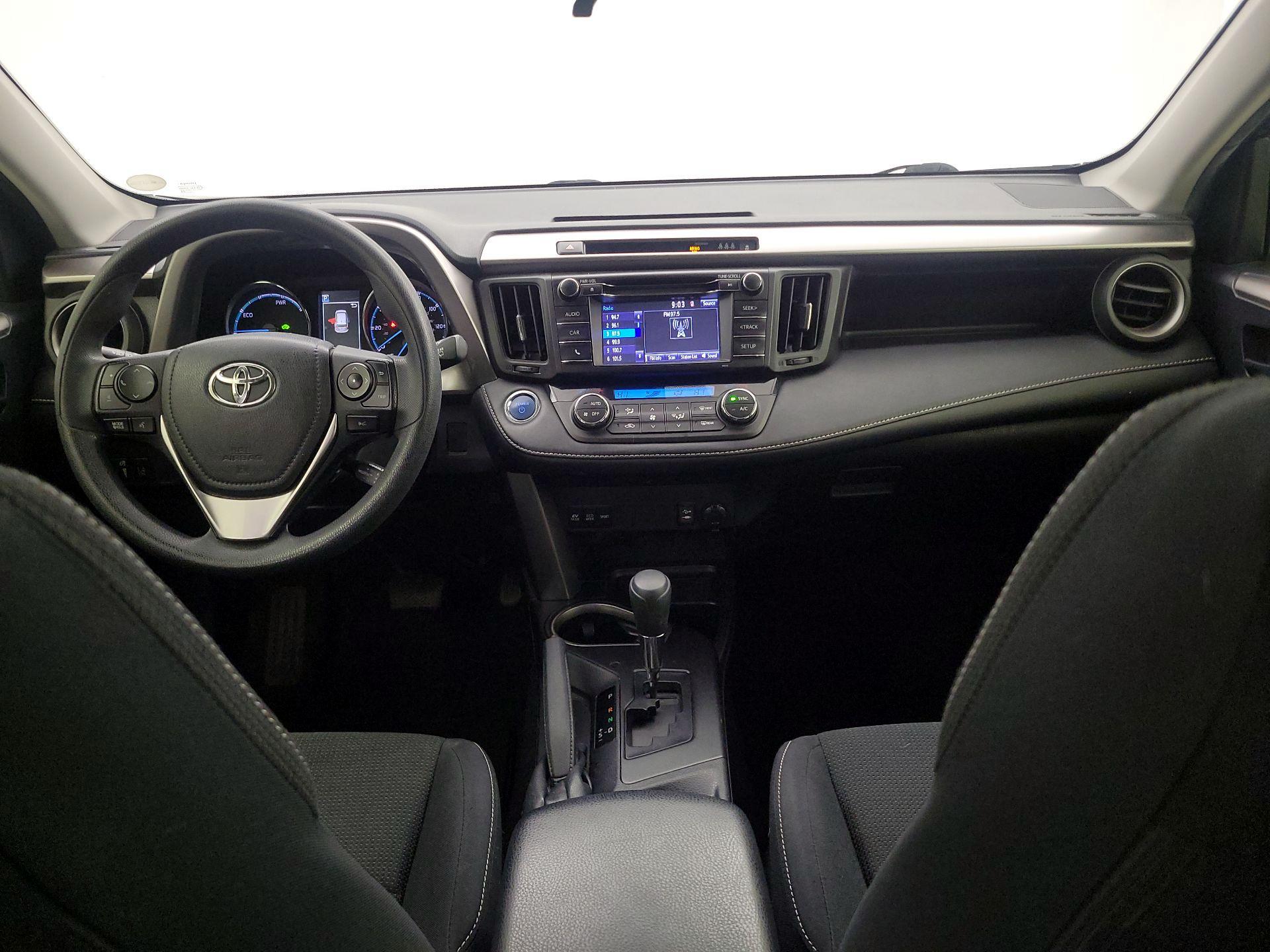 Thumbnail: 2018 Toyota RAV4 - 9