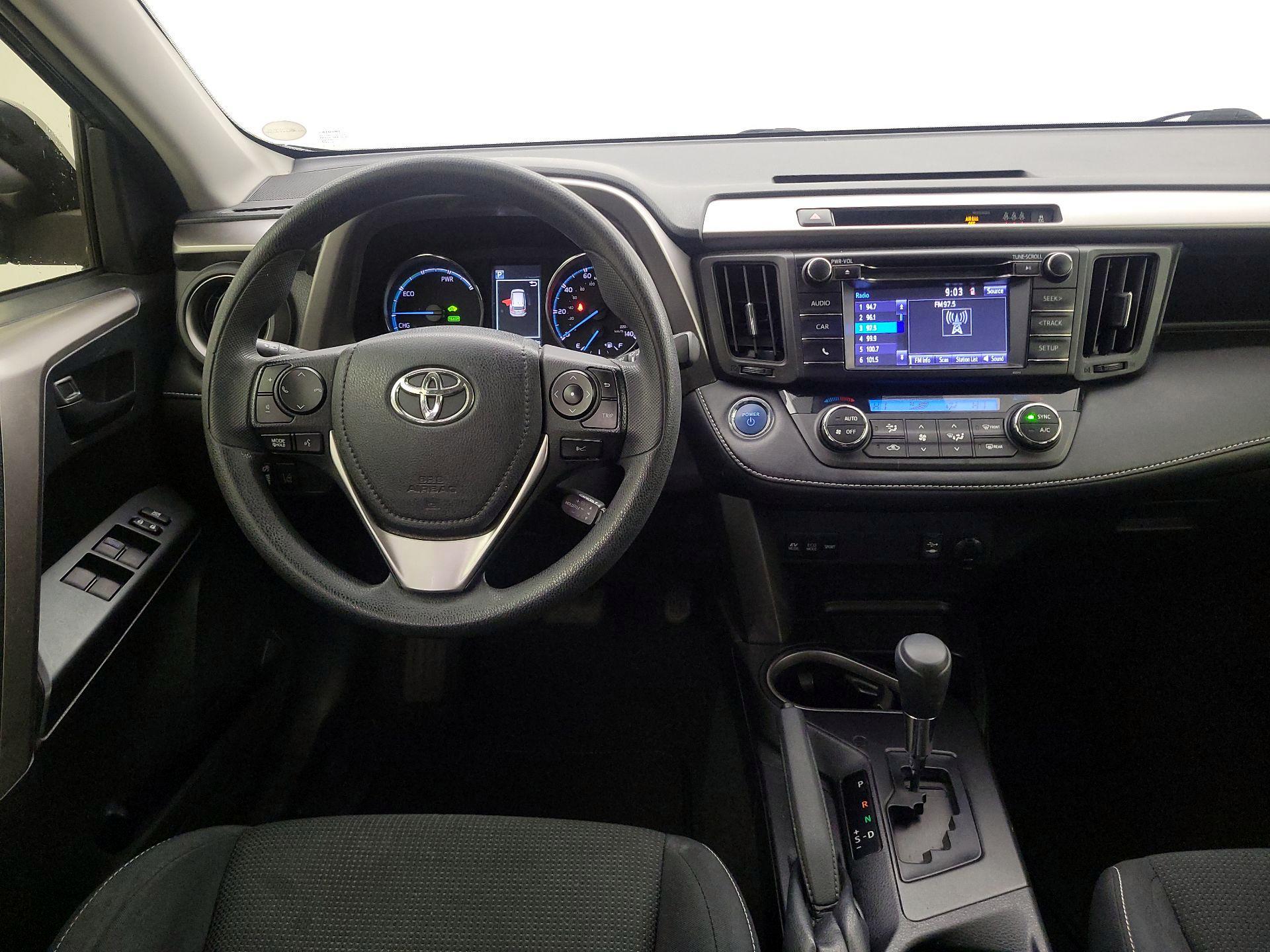 Thumbnail: 2018 Toyota RAV4 - 10