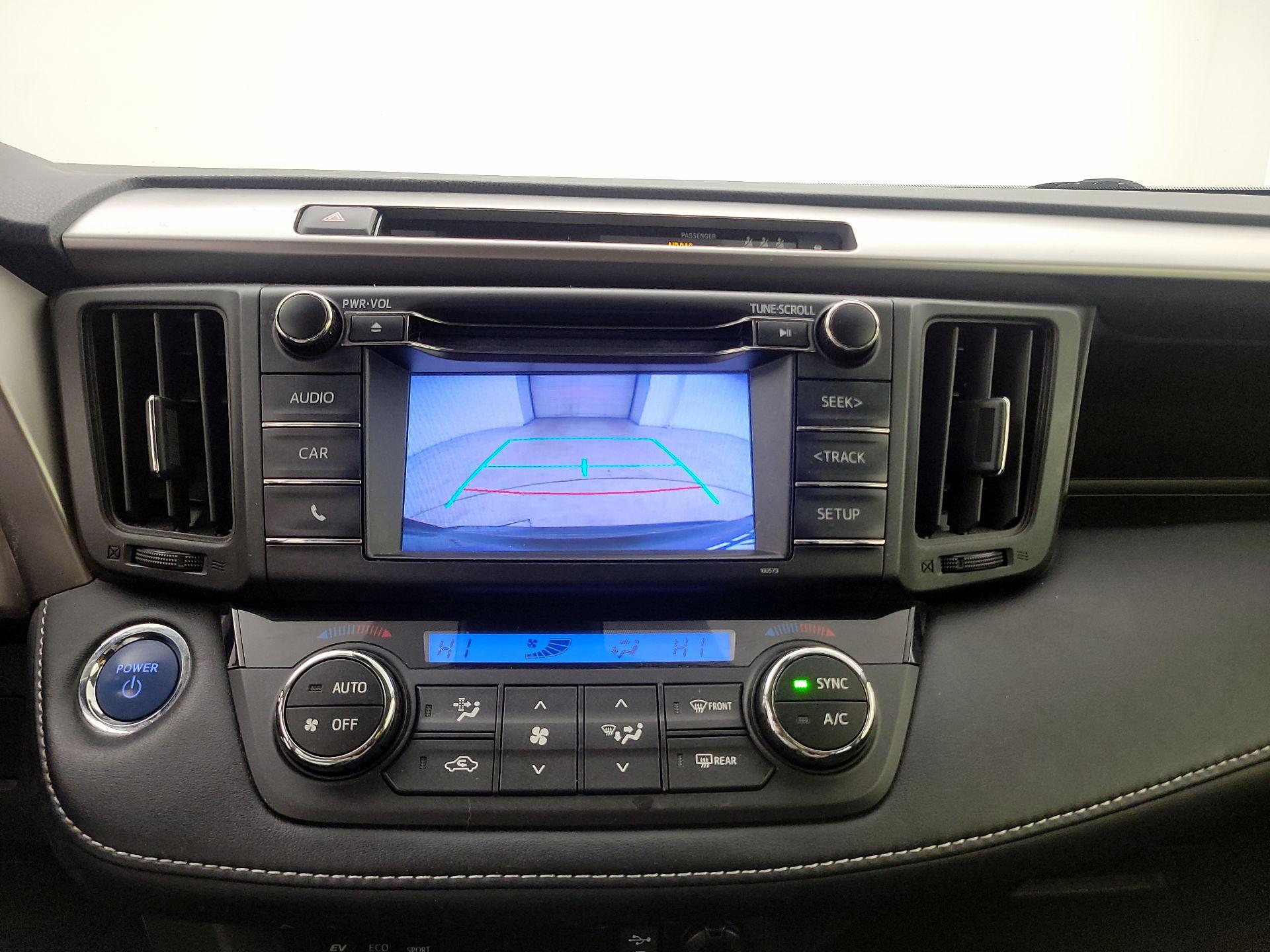 Thumbnail: 2018 Toyota RAV4 - 14