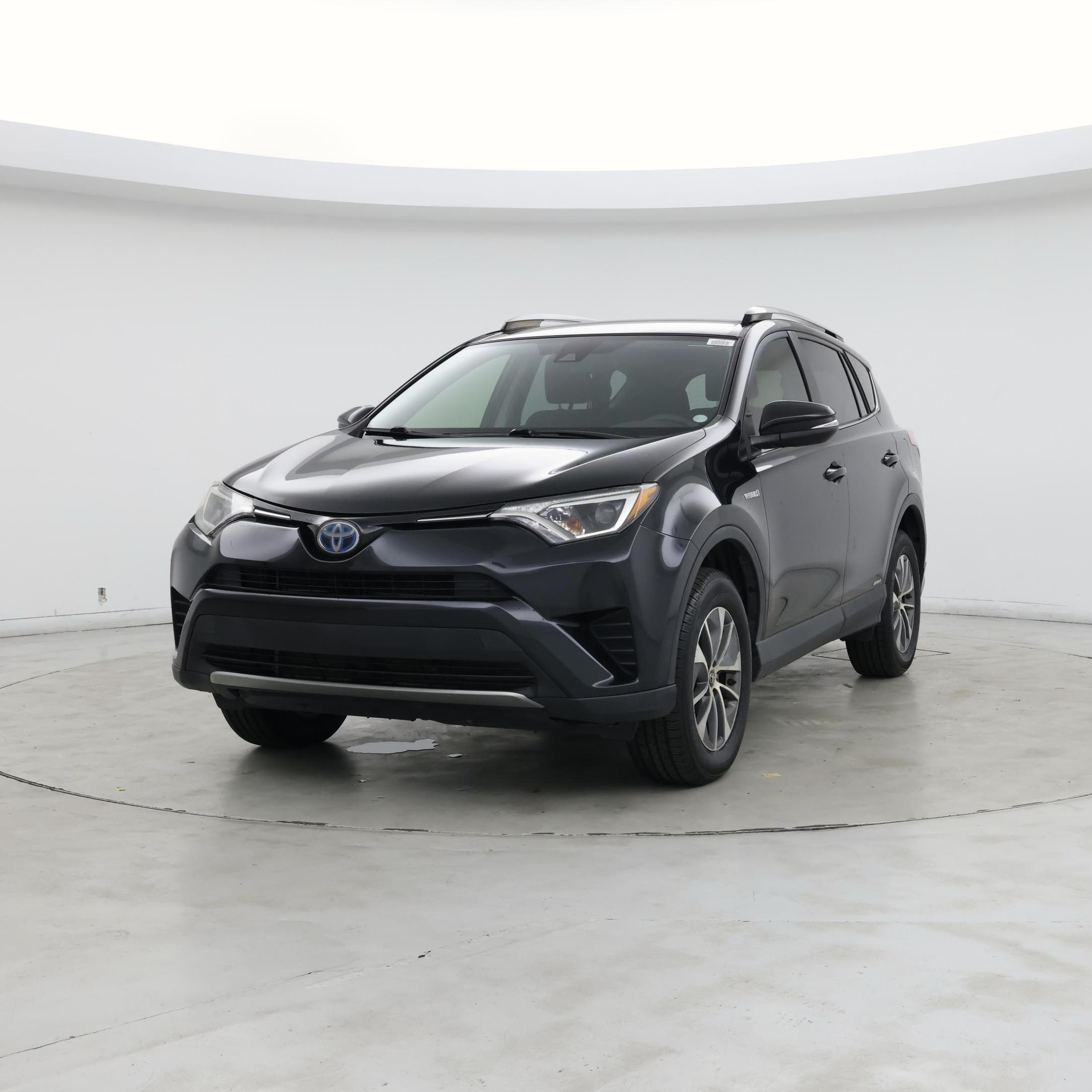 Thumbnail: 2018 Toyota RAV4 - 4