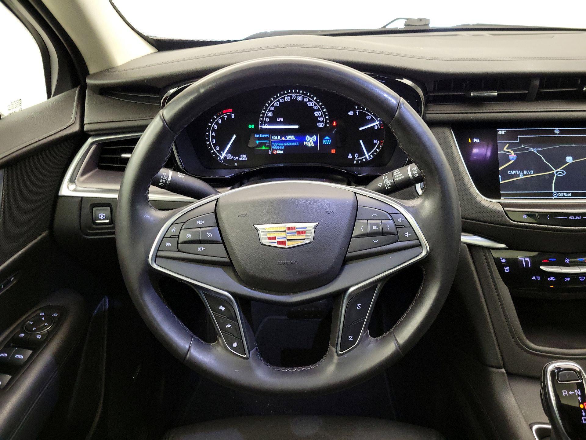 Thumbnail: 2018 Cadillac XT5 - 10