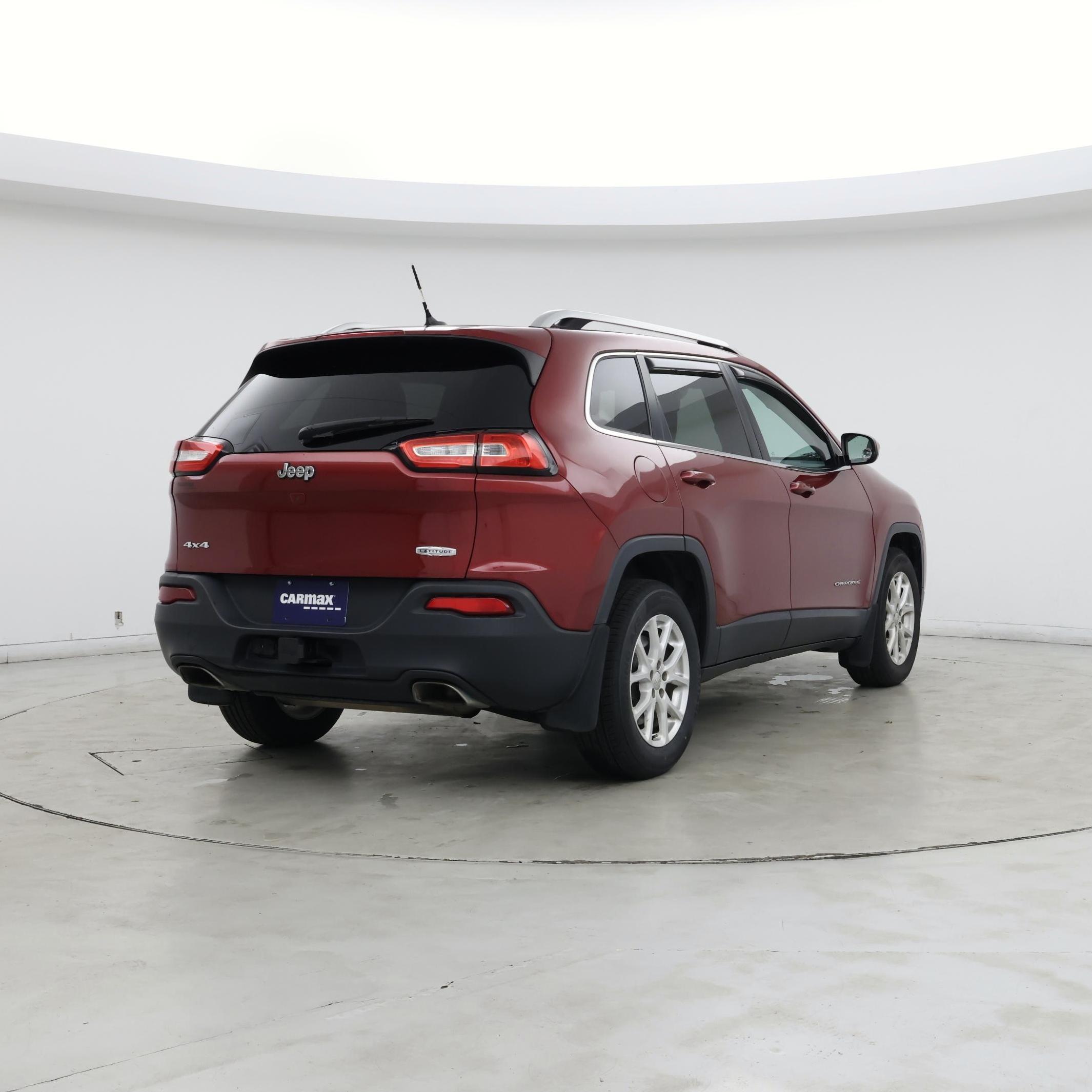 Thumbnail: 2015 Jeep Cherokee - 8