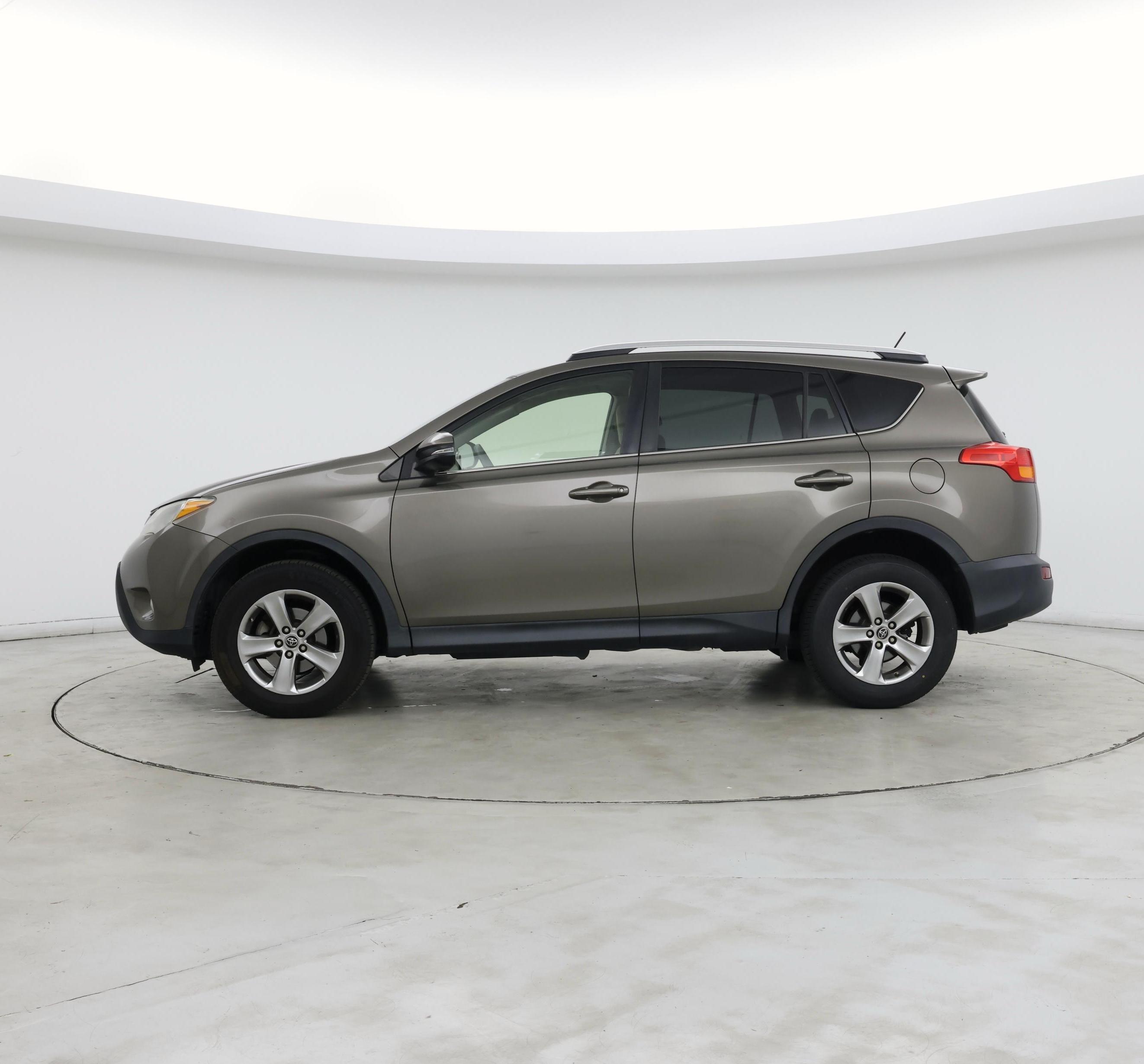 Thumbnail: 2015 Toyota RAV4 - 3