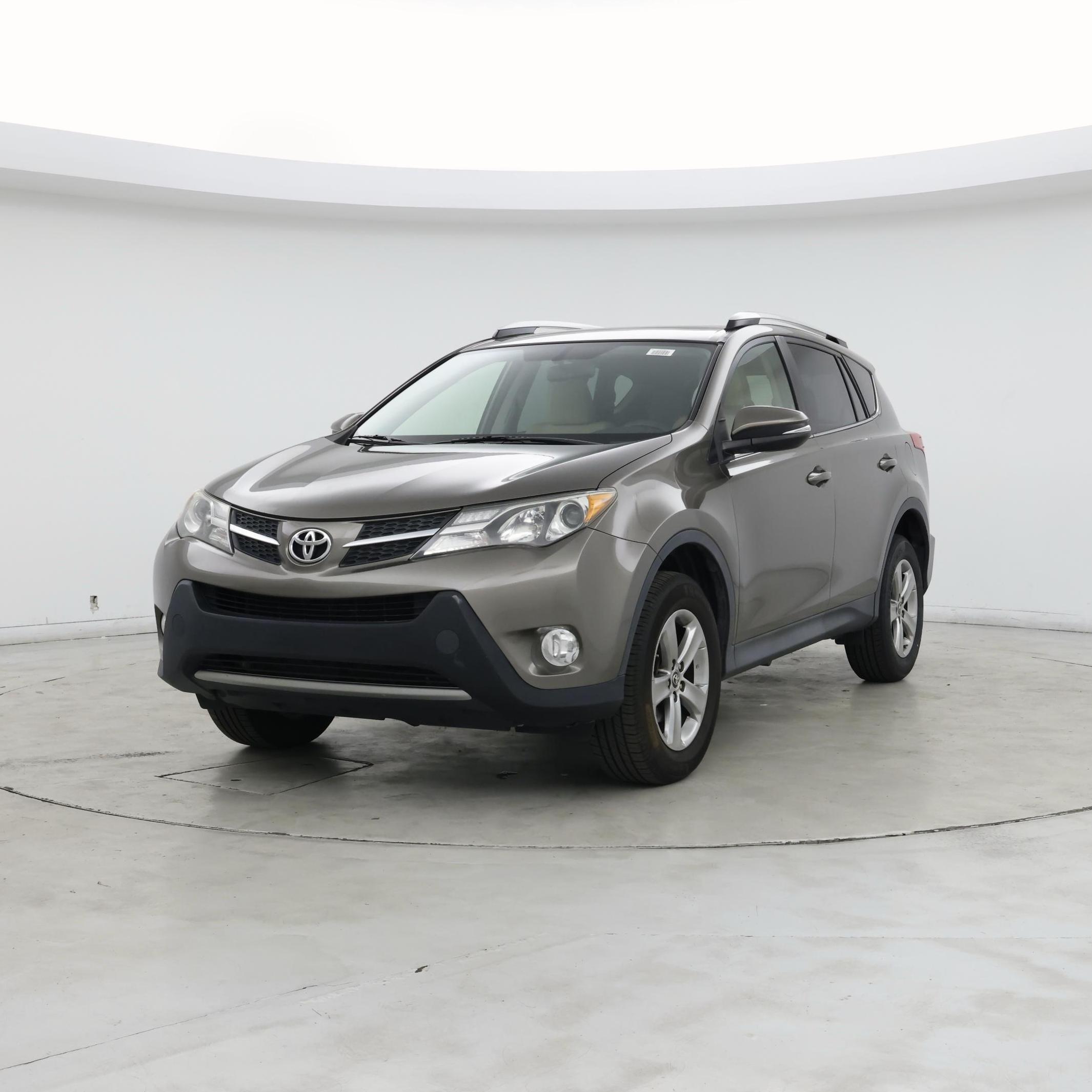 Thumbnail: 2015 Toyota RAV4 - 4