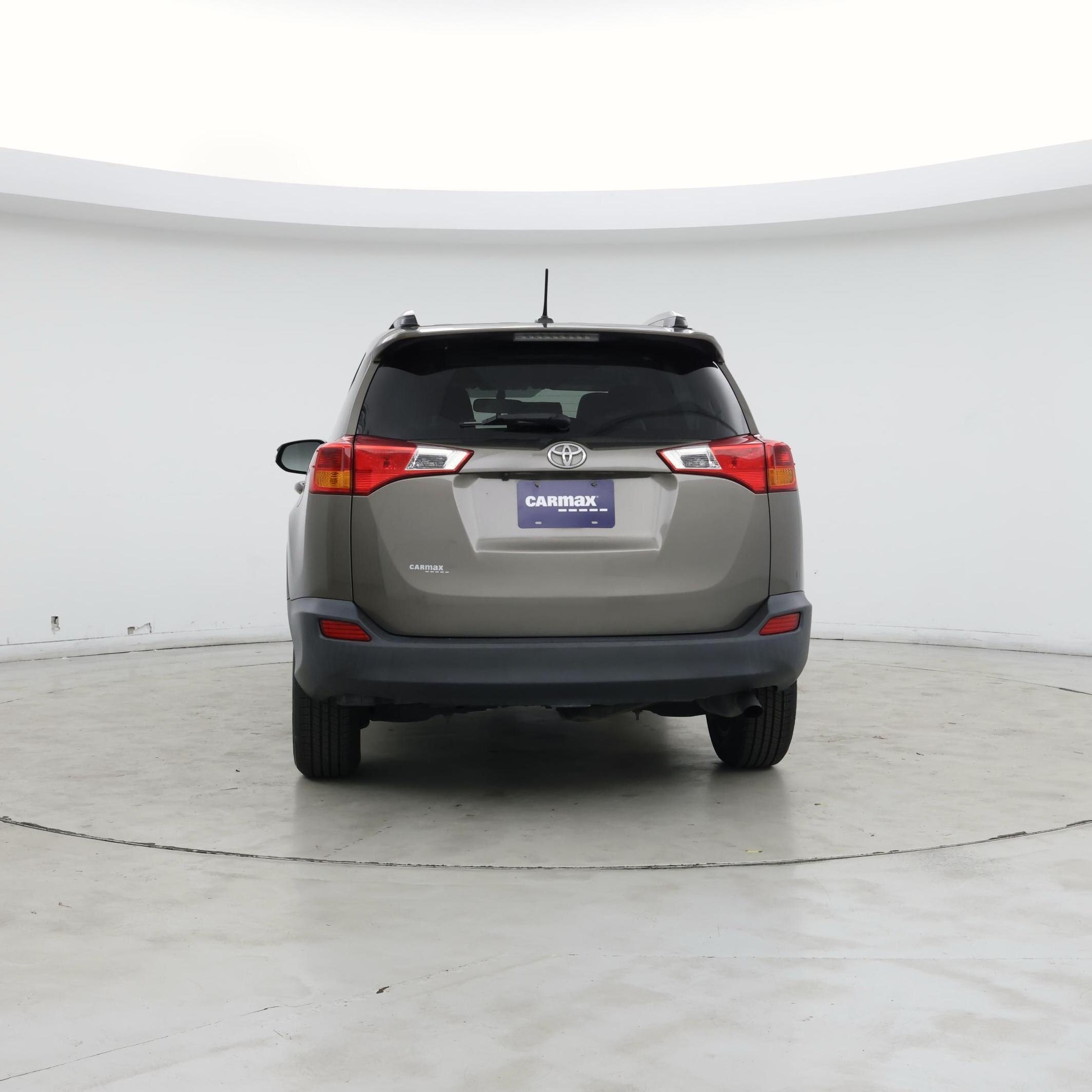 Thumbnail: 2015 Toyota RAV4 - 6