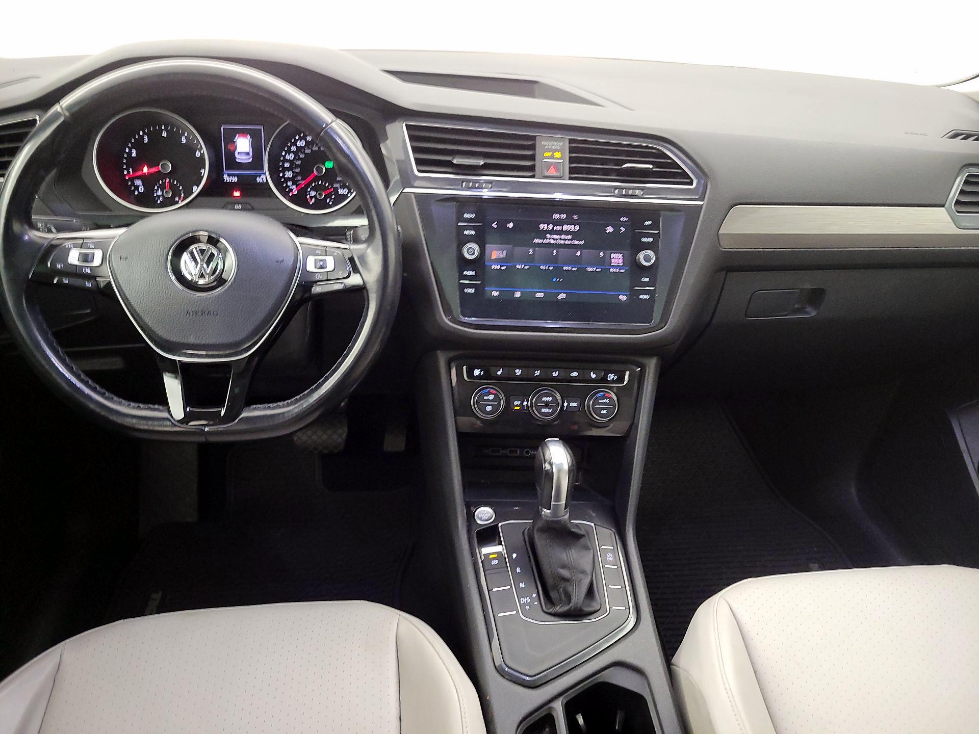 Thumbnail: 2018 Volkswagen Tiguan - 9