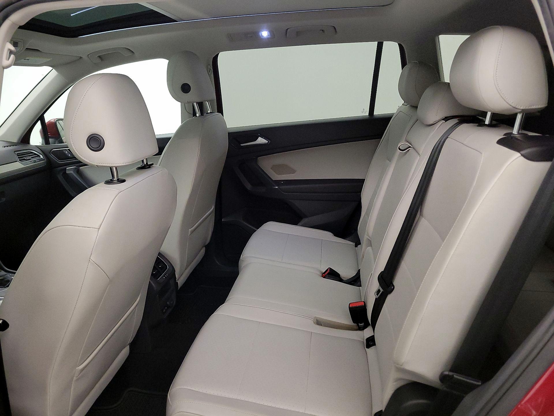 Thumbnail: 2018 Volkswagen Tiguan - 19