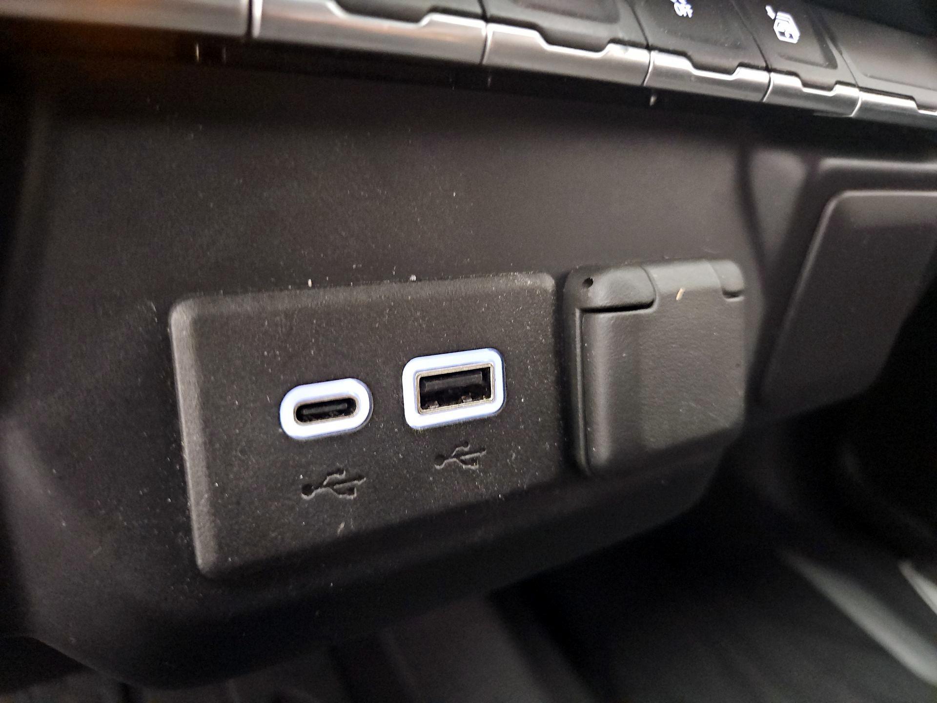 Thumbnail: 2022 Chevrolet Silverado 1500 - 18