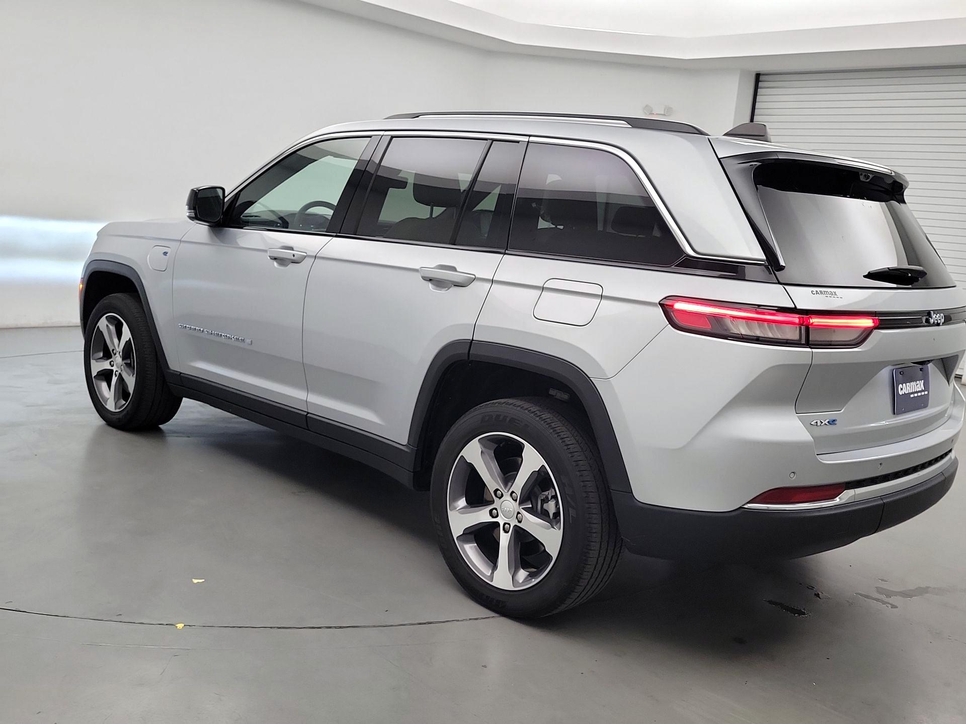 Thumbnail: 2022 Jeep Grand Cherokee - 7