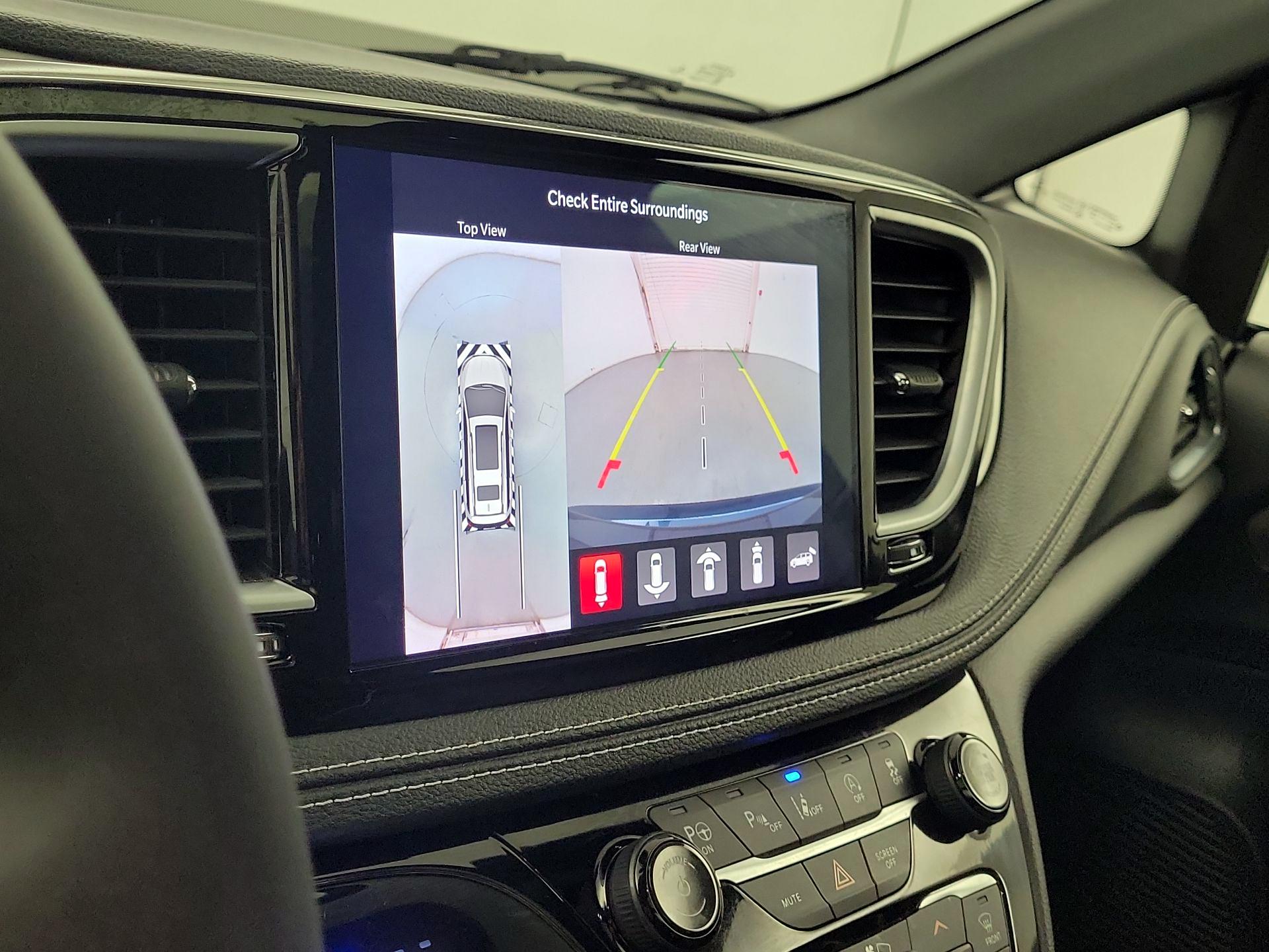 Thumbnail: 2023 Chrysler Pacifica - 13