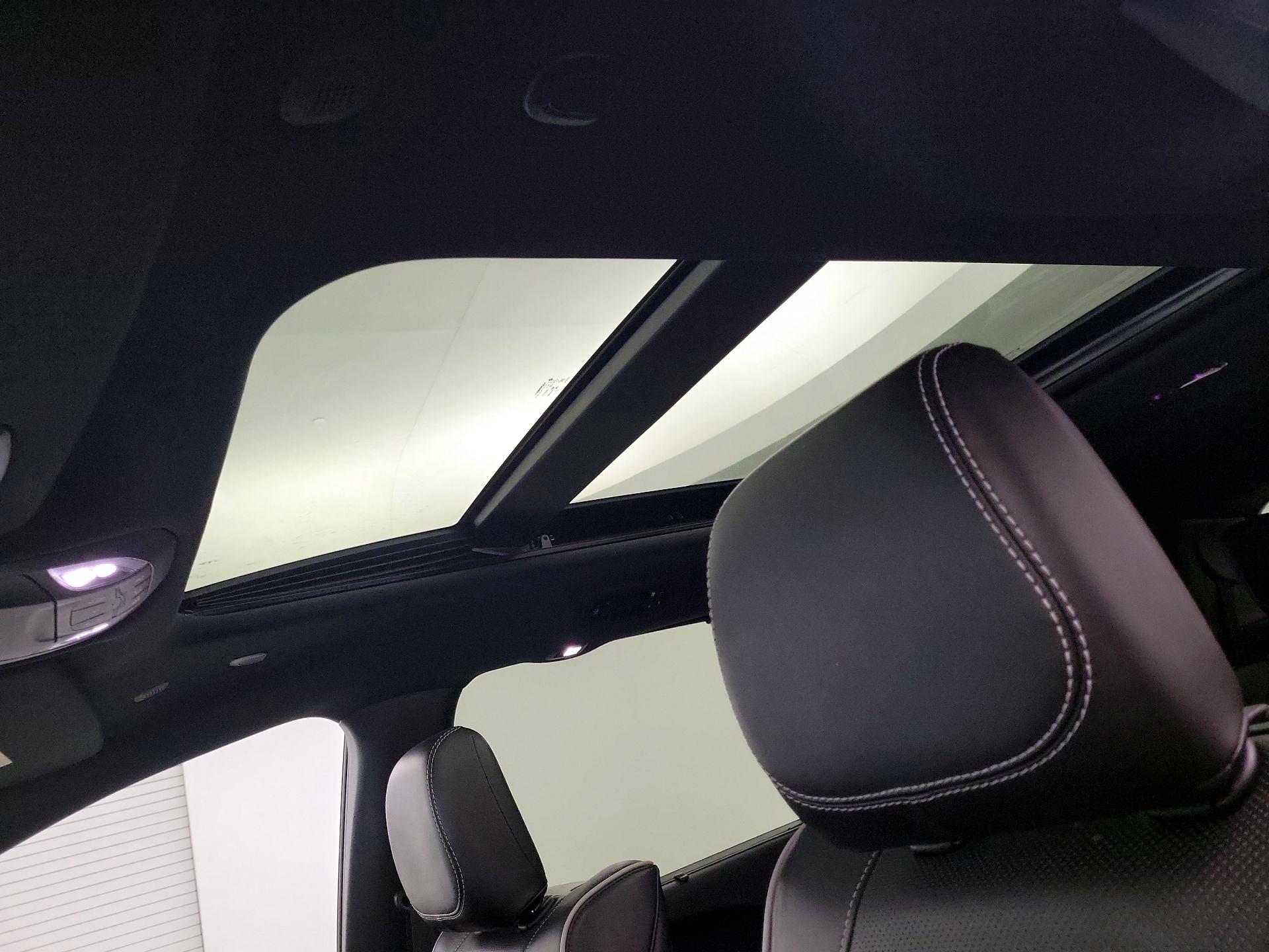 Thumbnail: 2023 Chrysler Pacifica - 18