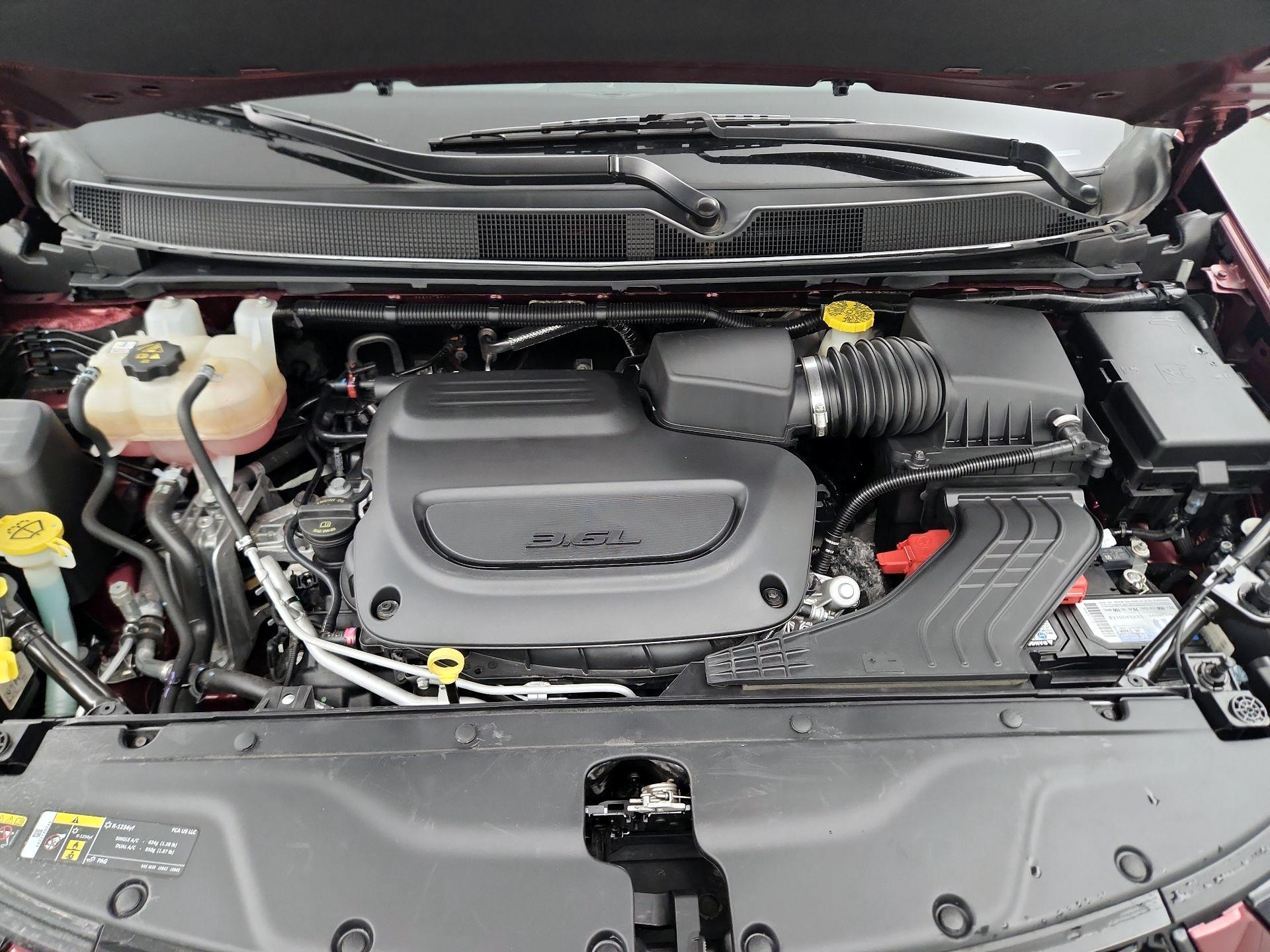 Thumbnail: 2022 Chrysler Pacifica - 20