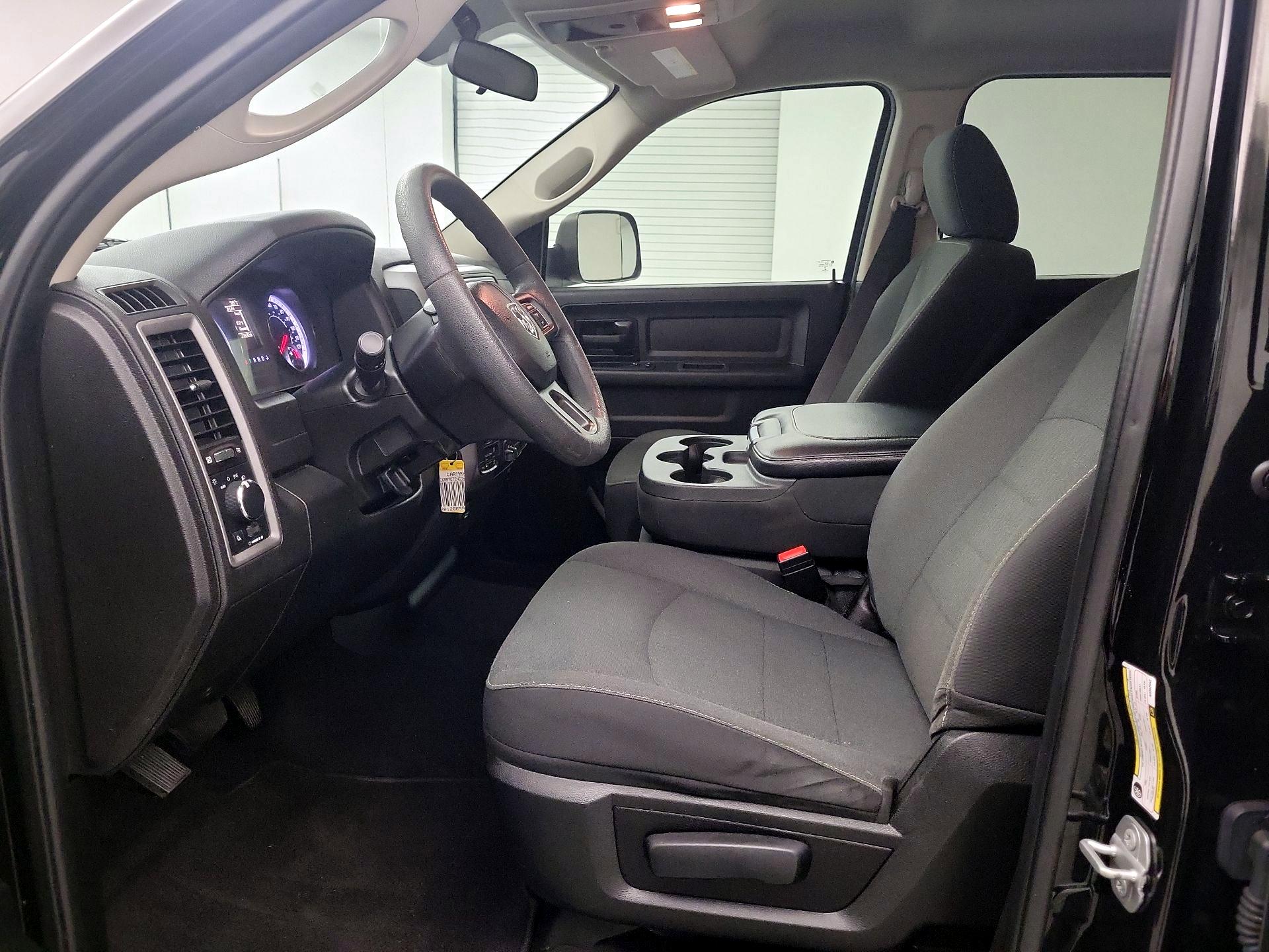 Thumbnail: 2022 RAM 1500 Classic - 9