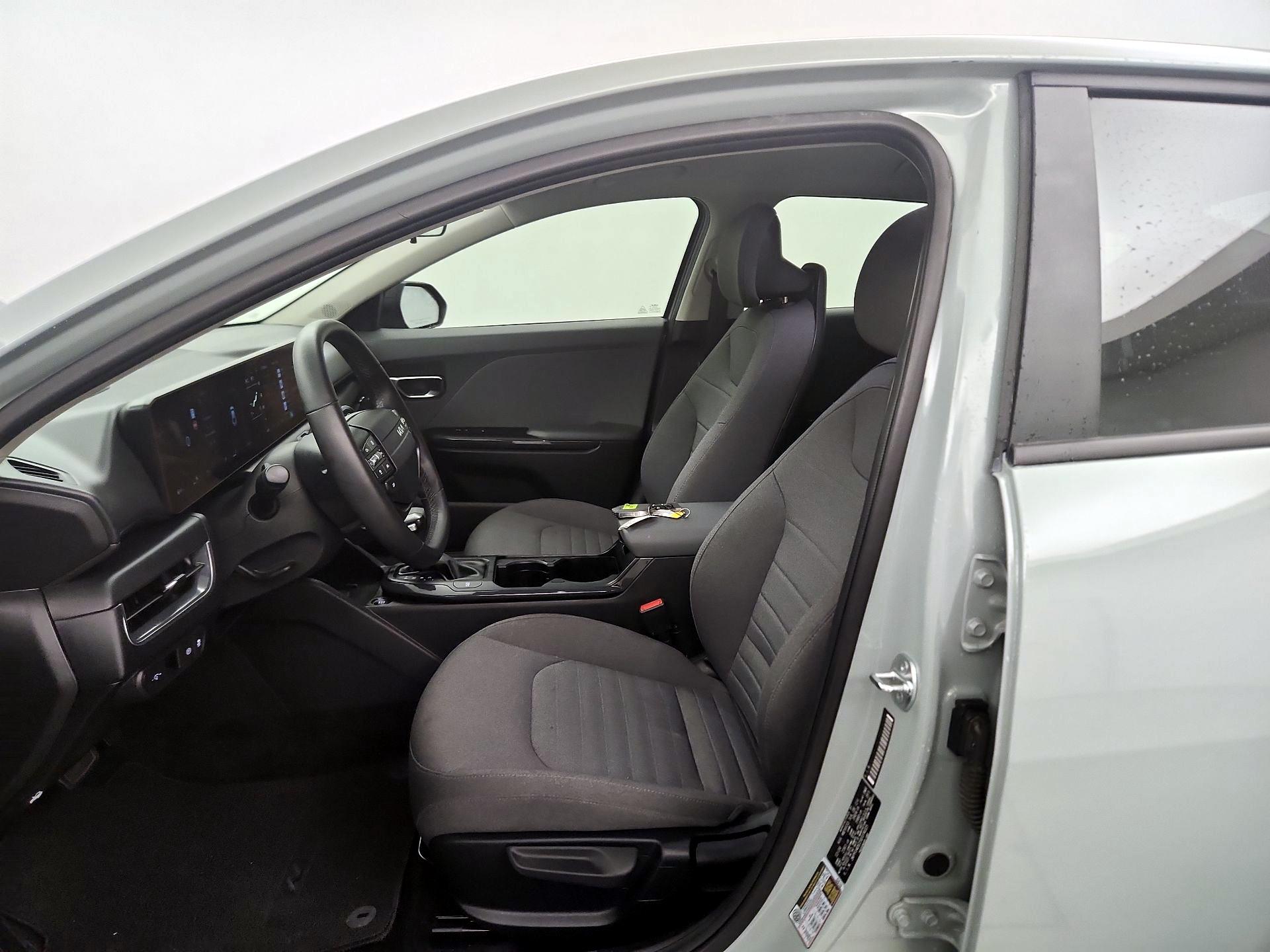 Thumbnail: 2025 Kia K4 - 9