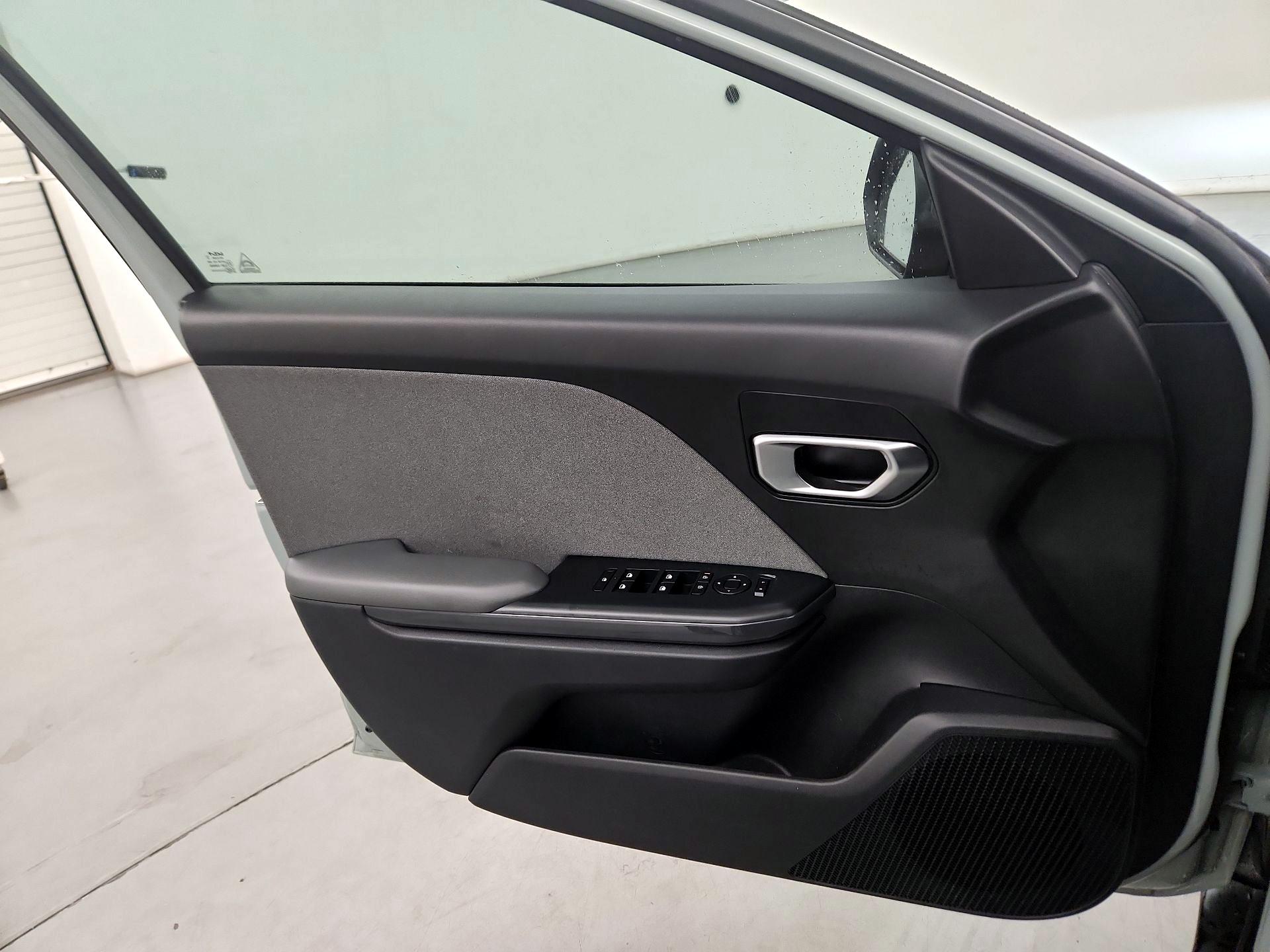 Thumbnail: 2025 Kia K4 - 10