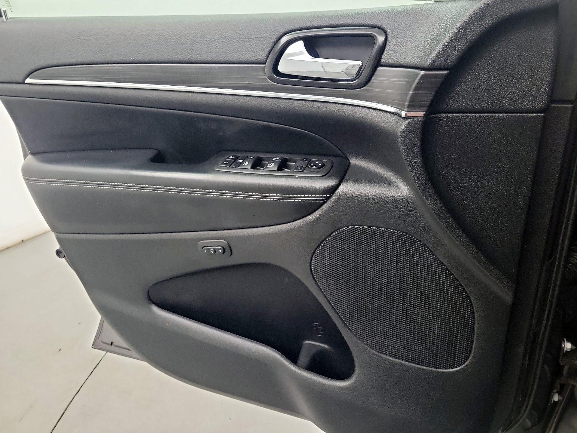 Thumbnail: 2021 Jeep Grand Cherokee - 10