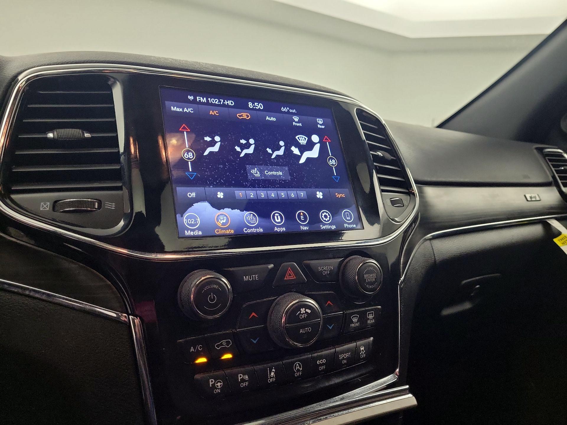 Thumbnail: 2021 Jeep Grand Cherokee - 15