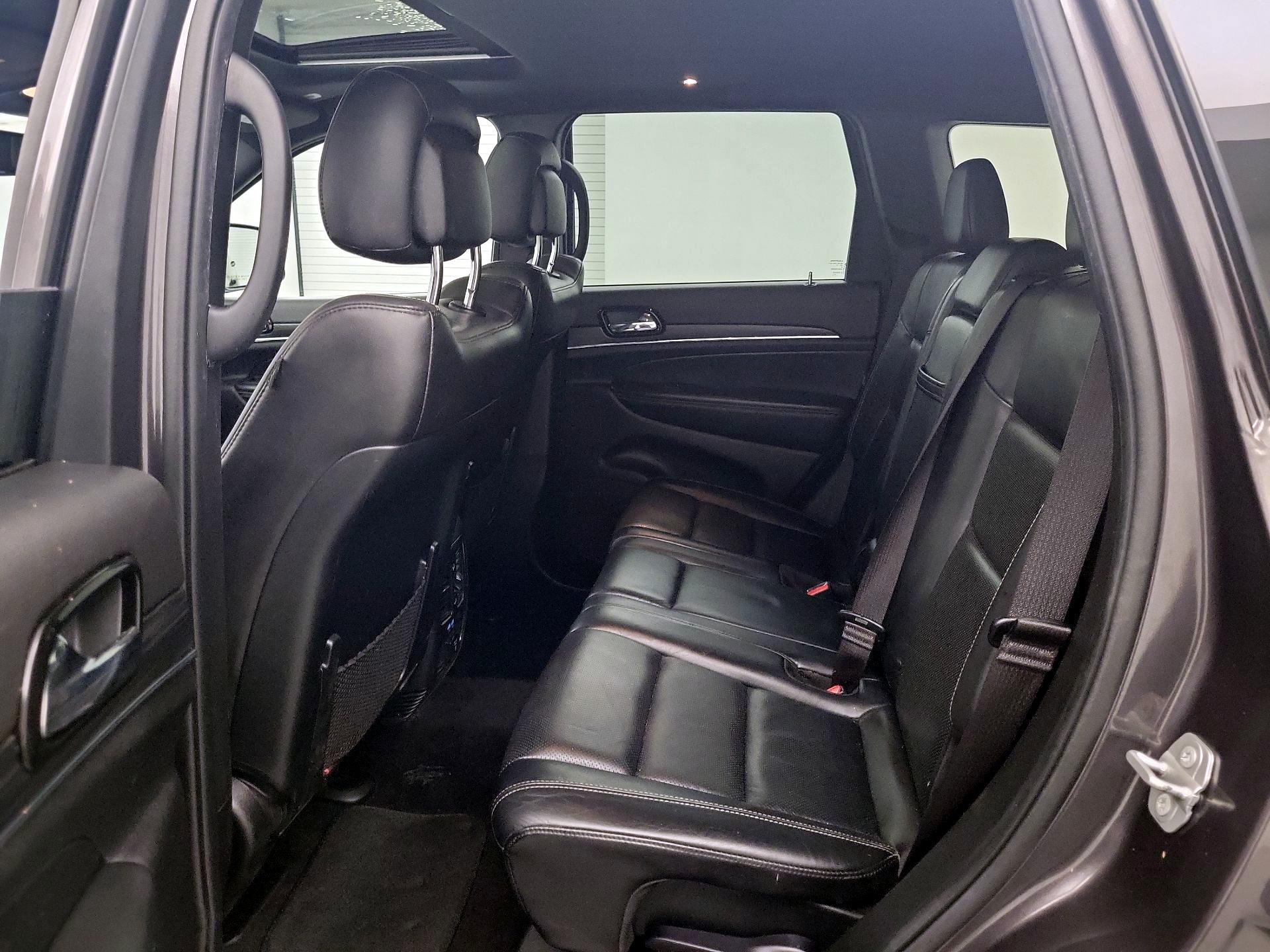 Thumbnail: 2021 Jeep Grand Cherokee - 19