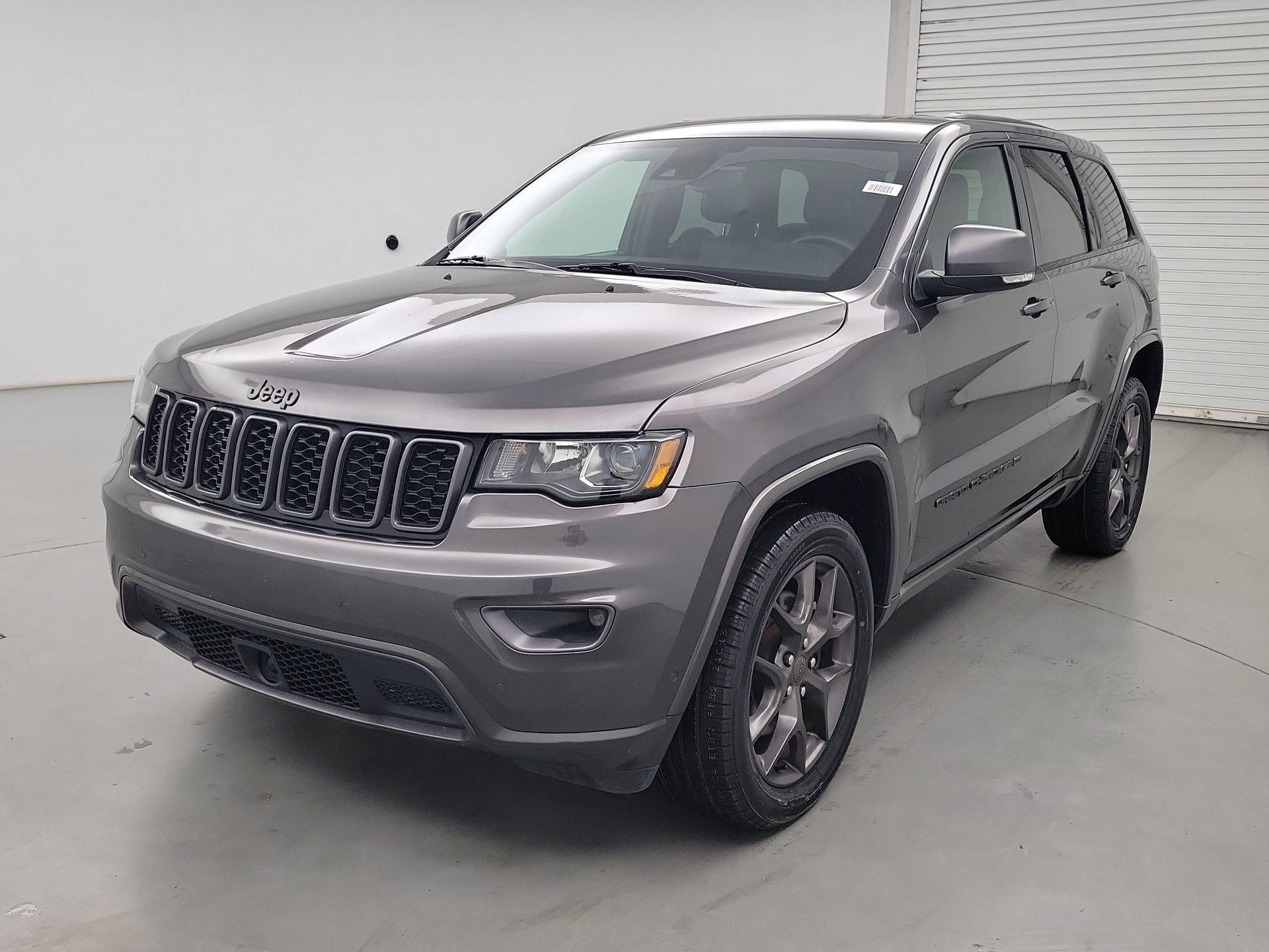 Thumbnail: 2021 Jeep Grand Cherokee - 3