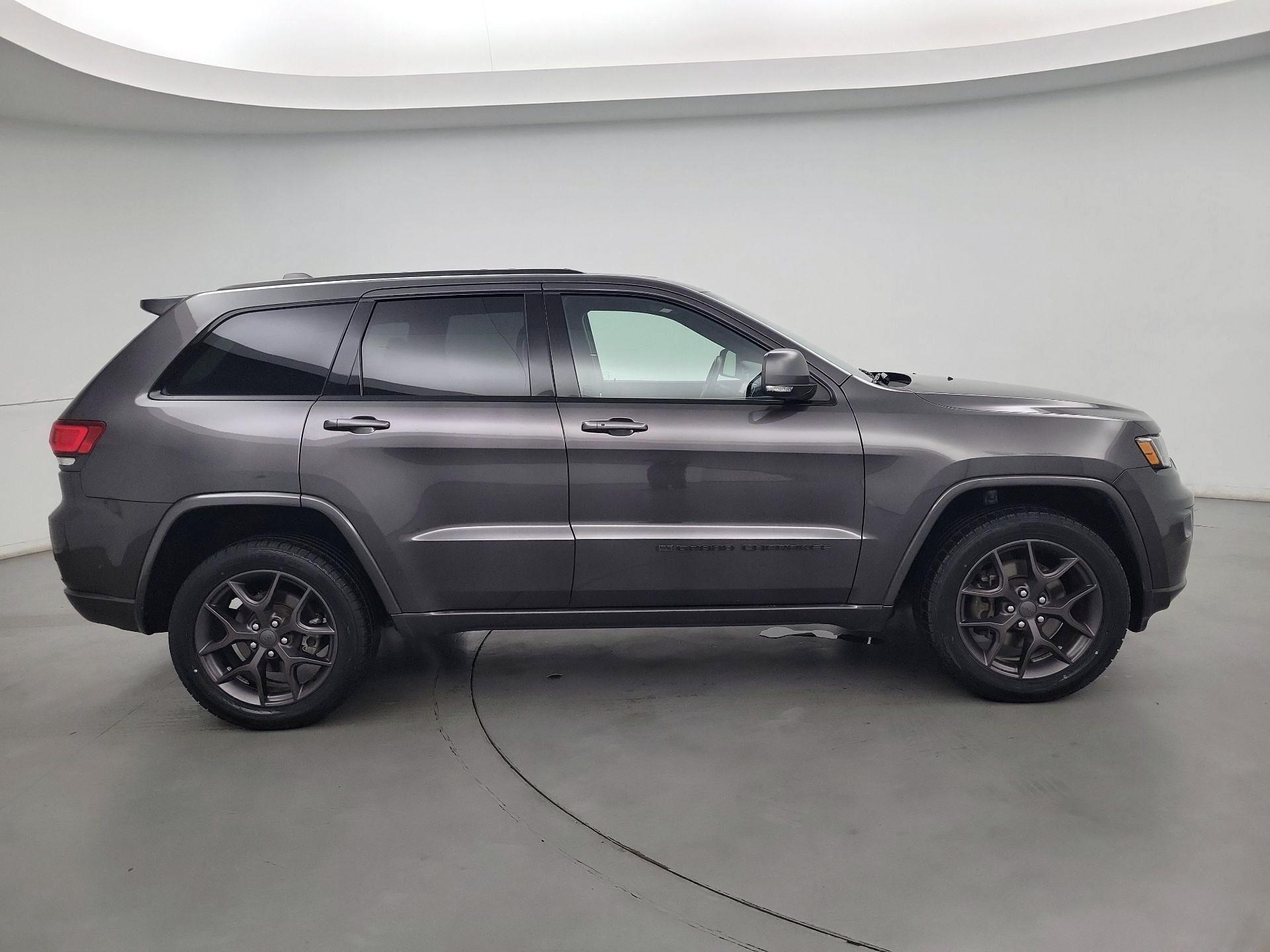 Thumbnail: 2021 Jeep Grand Cherokee - 4