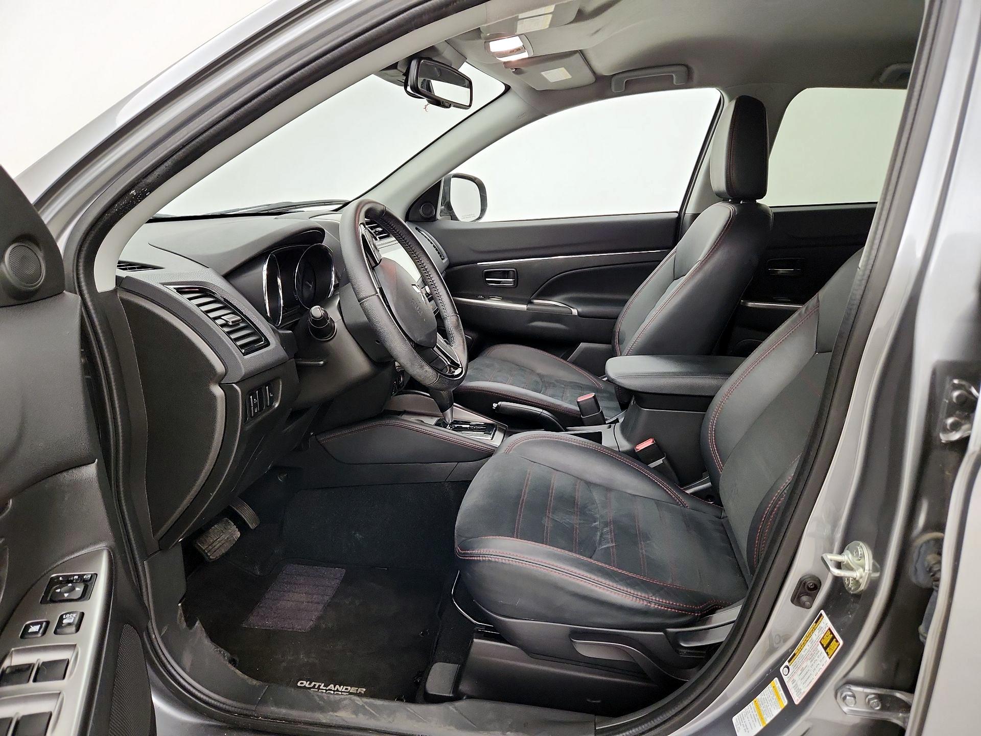 Thumbnail: 2022 Mitsubishi Outlander Sport - 11