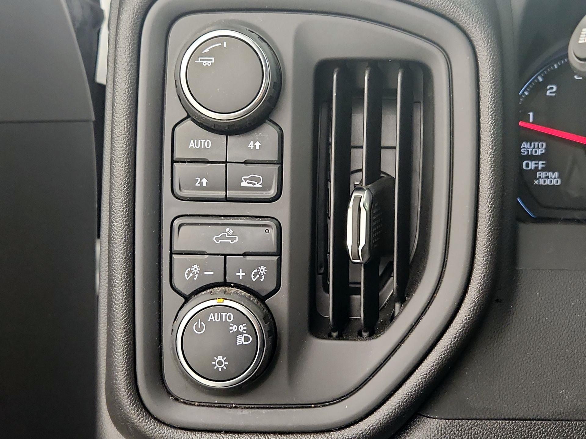 Thumbnail: 2024 Chevrolet Silverado 1500 - 13