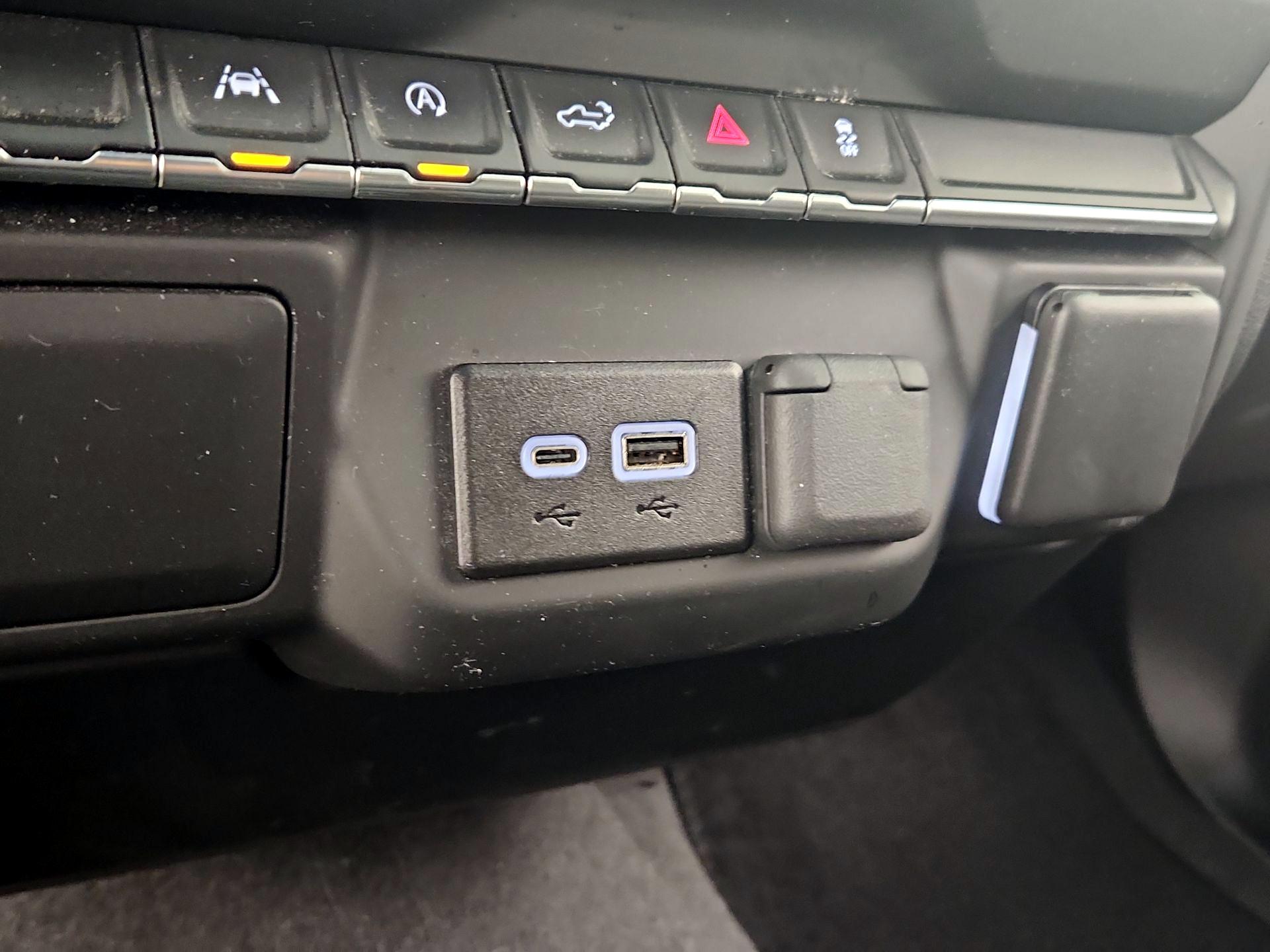 Thumbnail: 2024 Chevrolet Silverado 1500 - 18